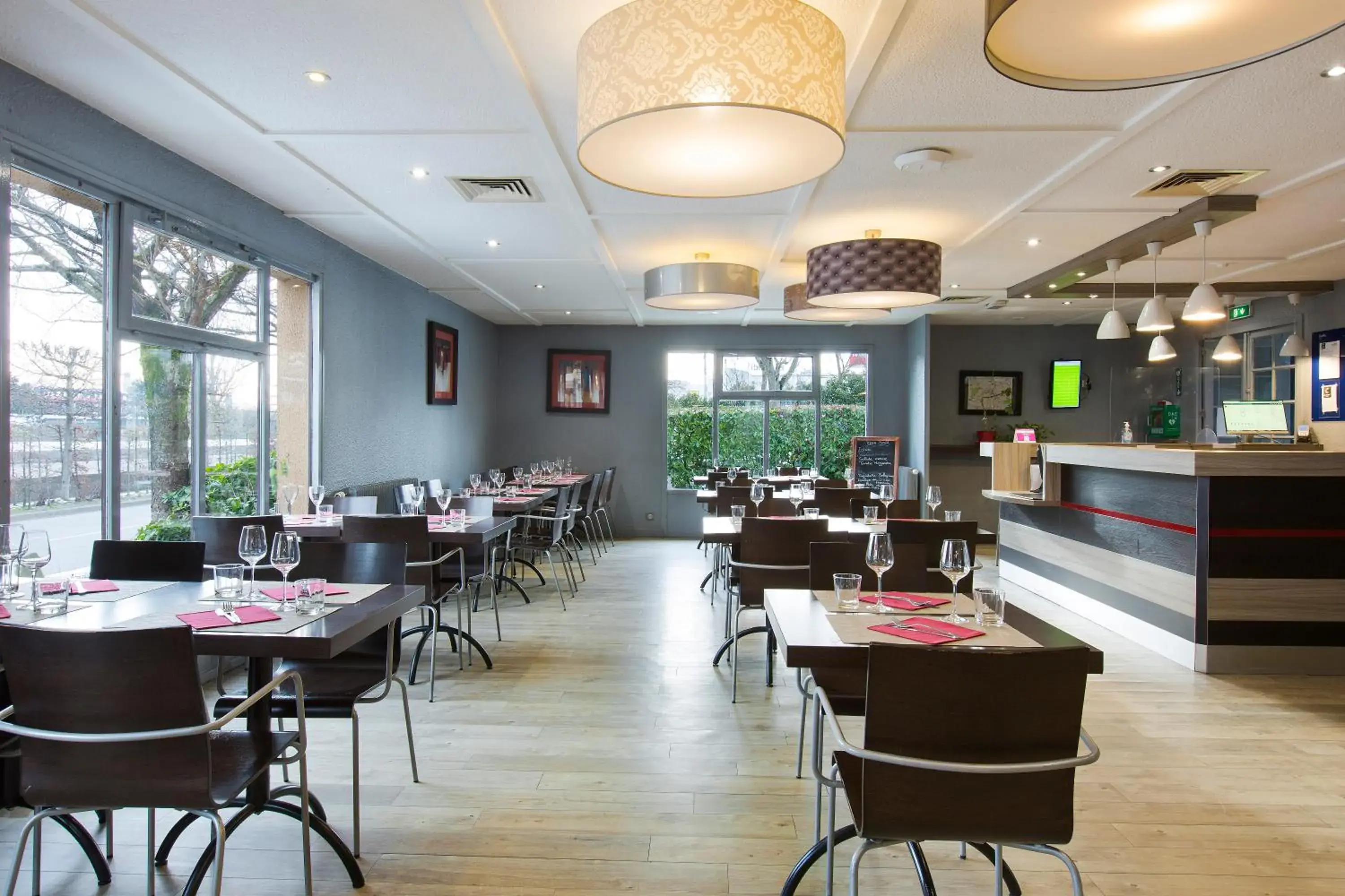 Restaurant/places to eat in Comfort Hôtel RUNGIS-ORLY Restaurant/places to eat in Comfort Hôtel RUNGIS-ORLY