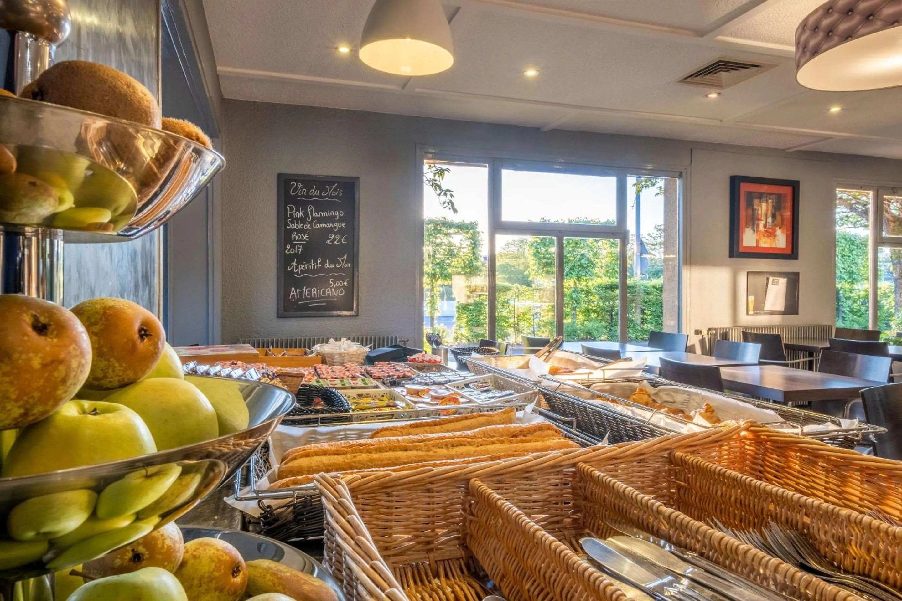 Restaurant/places to eat in Comfort Hôtel RUNGIS-ORLY