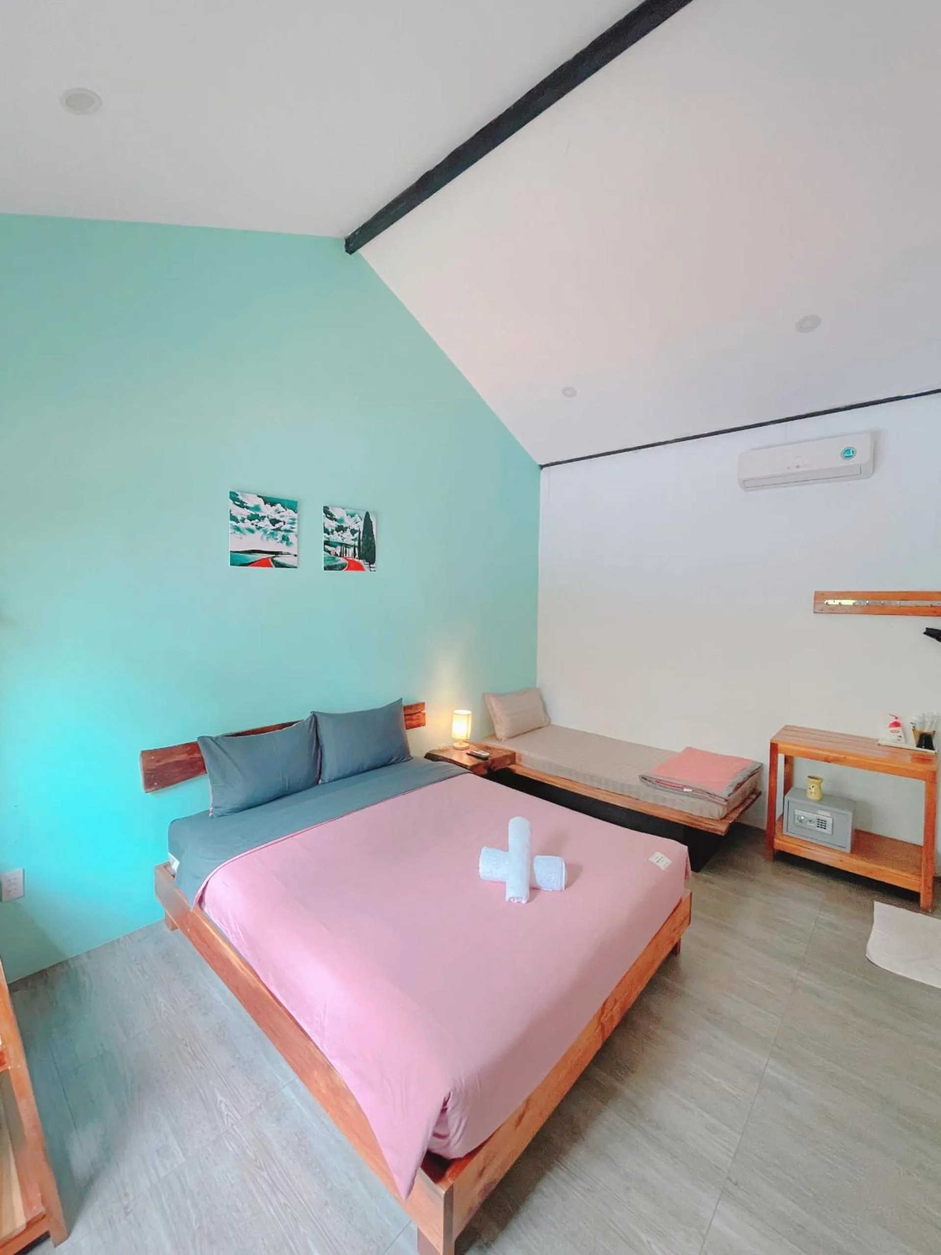 Bed in LANGCHIA HOME