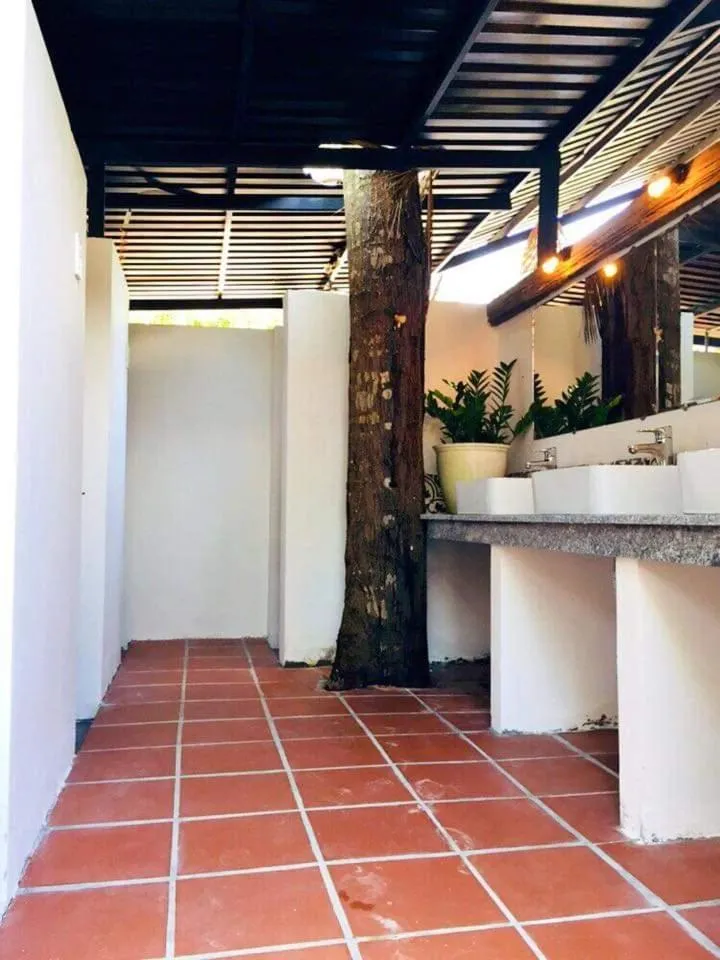 Toilet in LANGCHIA HOME