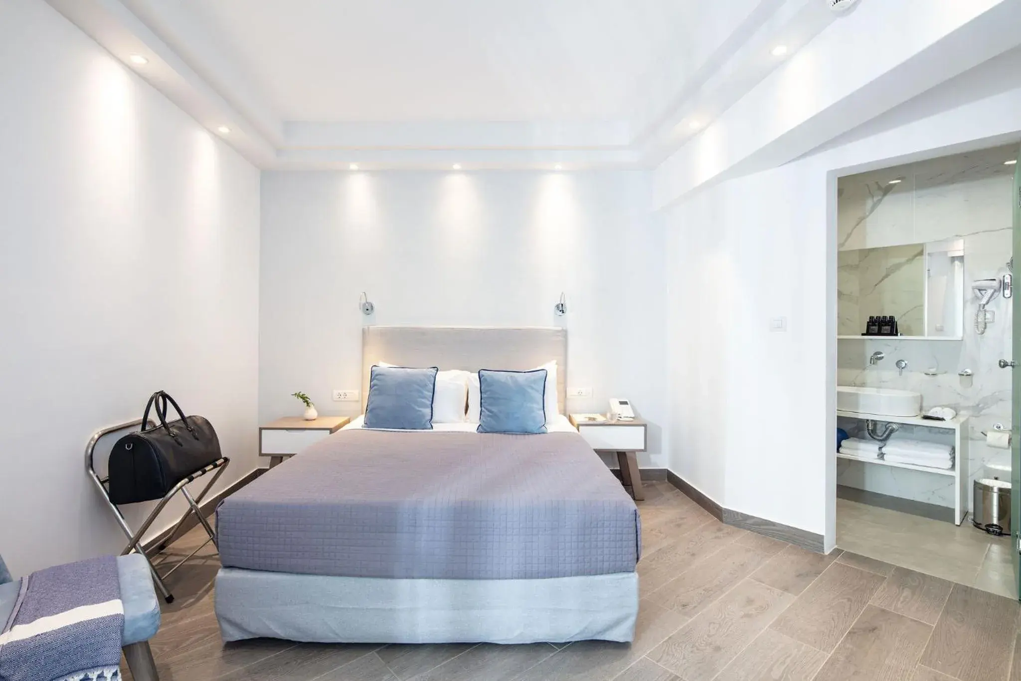 Double or Twin Room with Partial Sea View in ALKINOI RESORT AND SPA Double or Twin Room with Partial Sea View in ALKINOI RESORT AND SPA