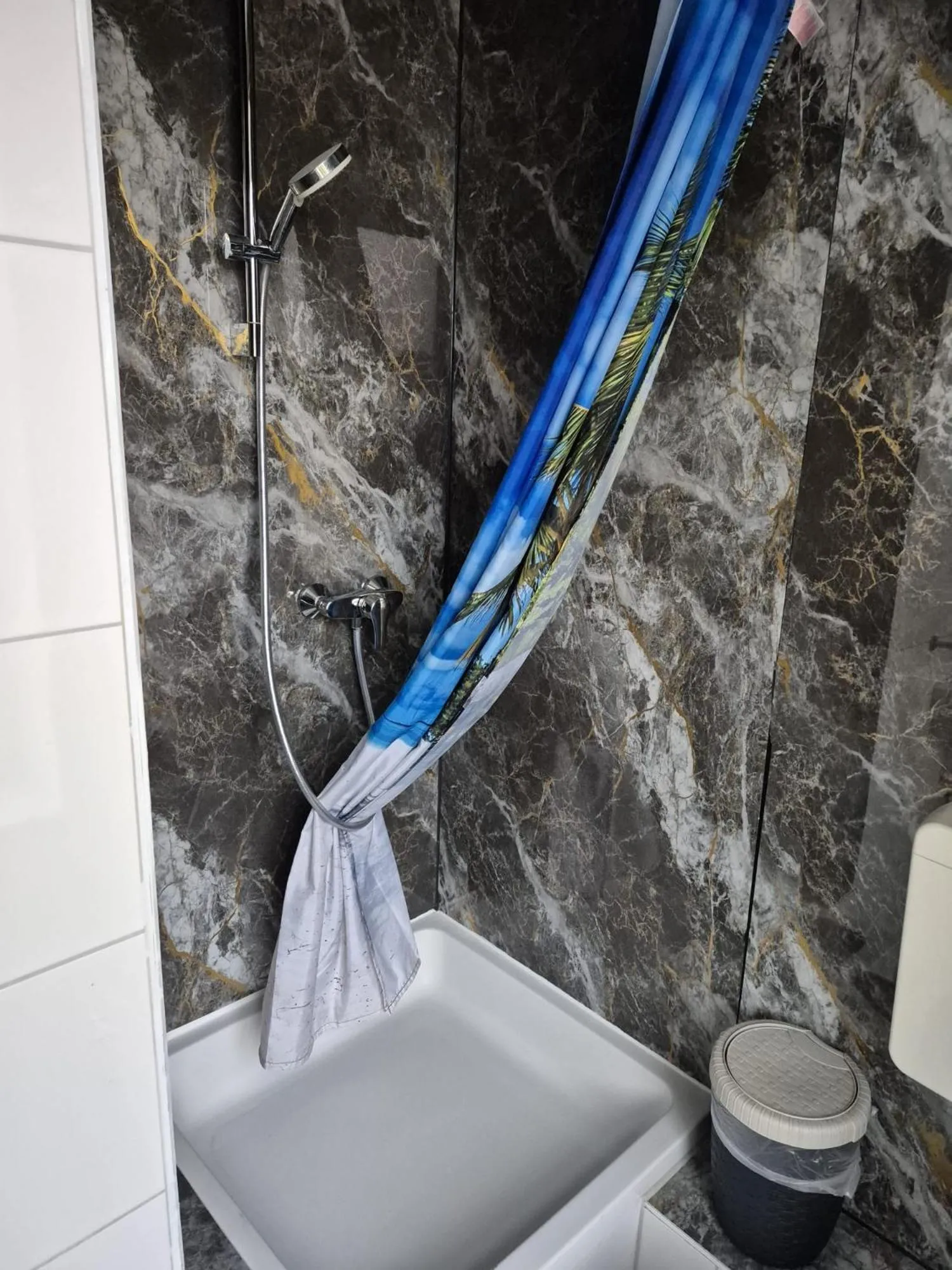 Shower in Flensburg City - 24h