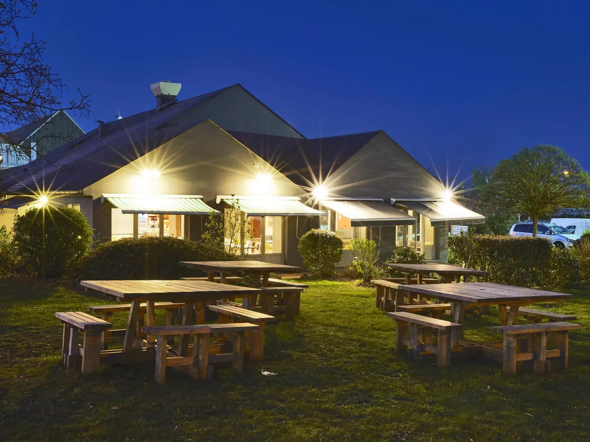 Facade/entrance in Premiere Classe Poitiers Futuroscope - Chasseneuil Facade/entrance in Premiere Classe Poitiers Futuroscope - Chasseneuil