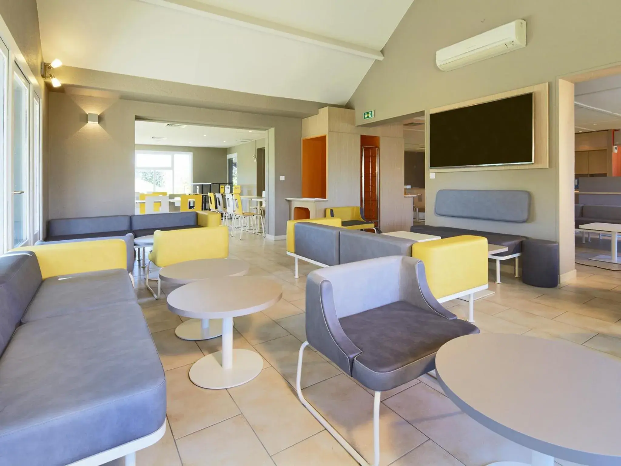 Restaurant/places to eat in Premiere Classe Poitiers Futuroscope - Chasseneuil Restaurant/places to eat in Premiere Classe Poitiers Futuroscope - Chasseneuil