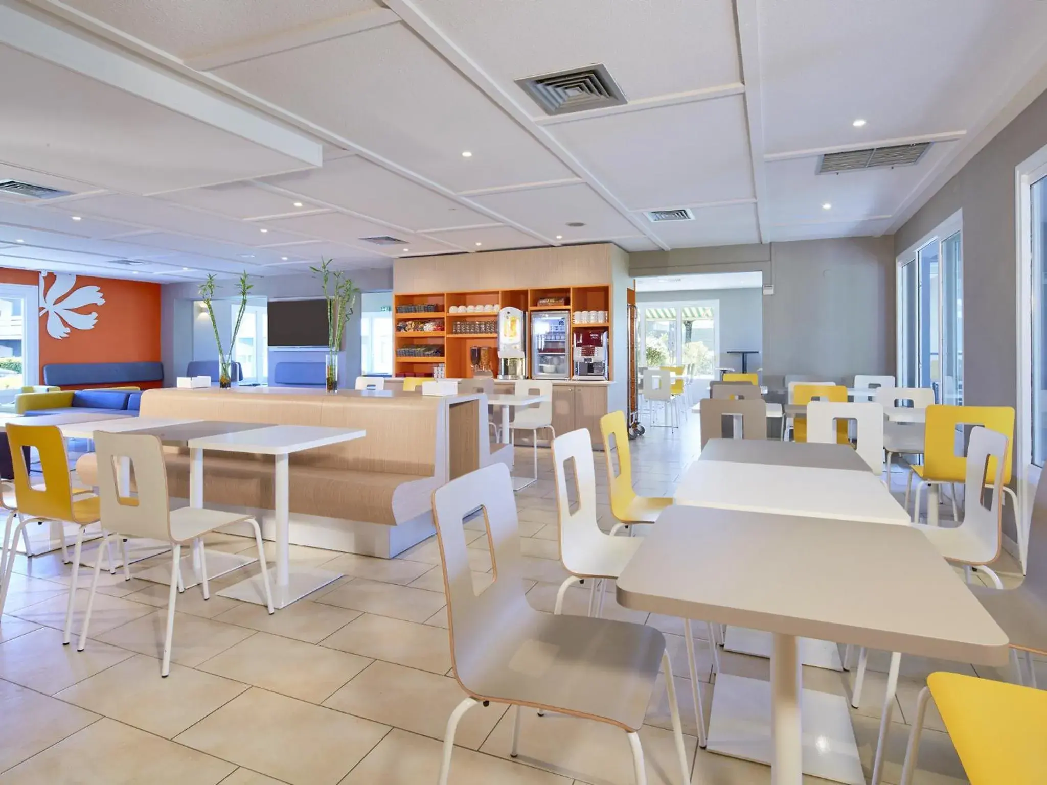 Restaurant/places to eat in Premiere Classe Poitiers Futuroscope - Chasseneuil Restaurant/places to eat in Premiere Classe Poitiers Futuroscope - Chasseneuil