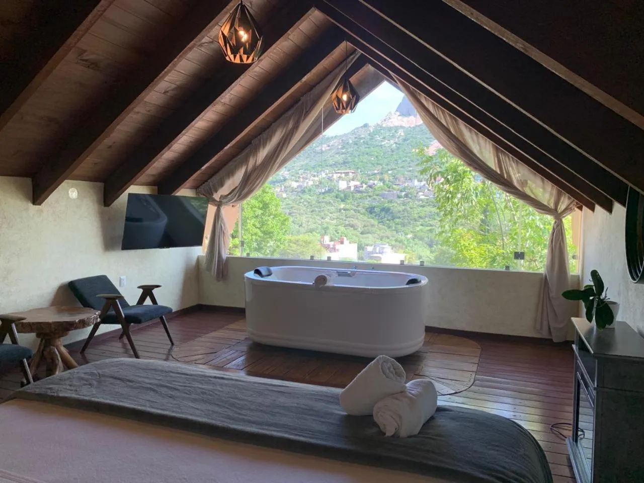 Hot Tub in Zidada Hotel and Chalets