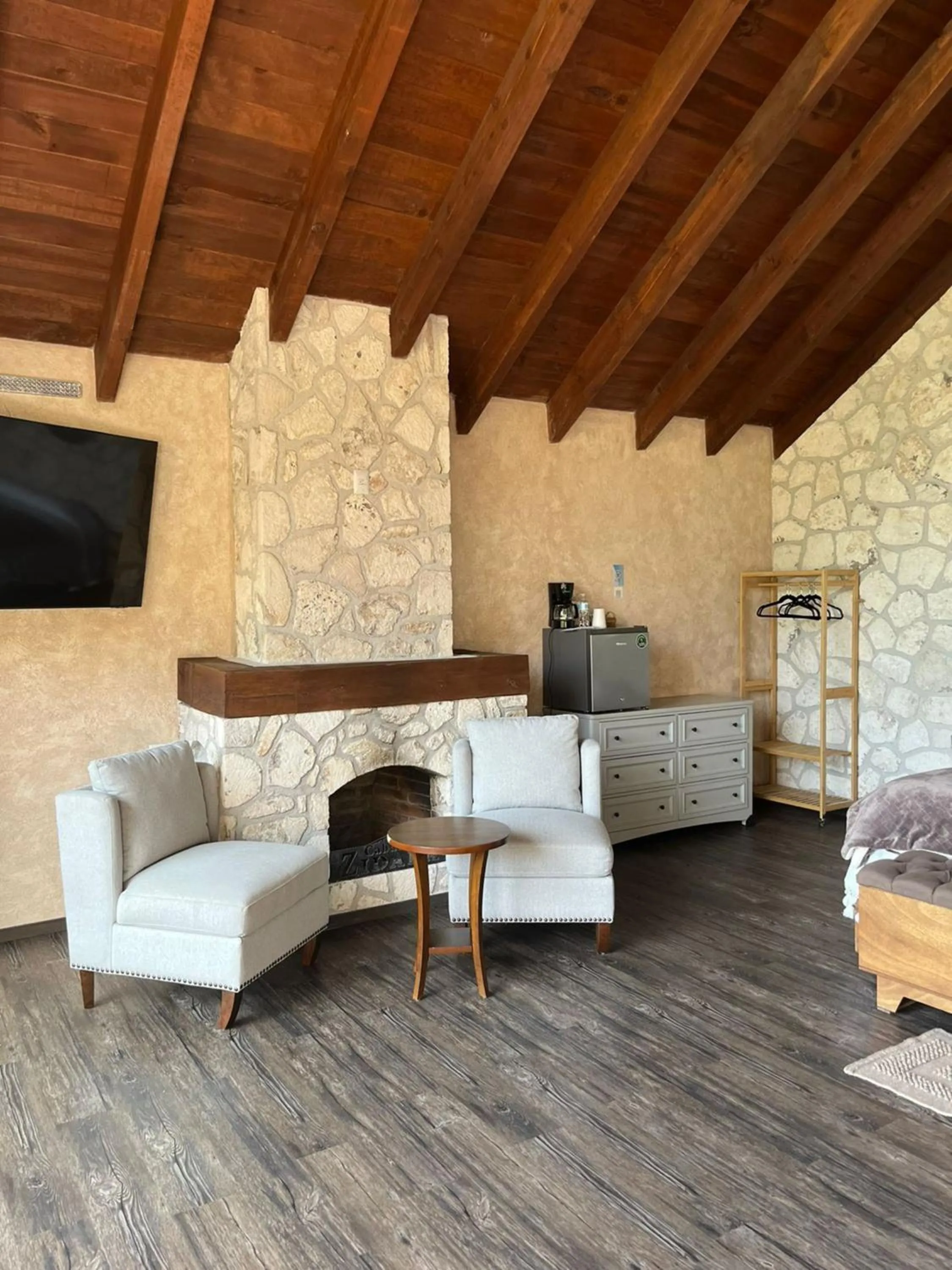 TV and multimedia in Zidada Hotel and Chalets