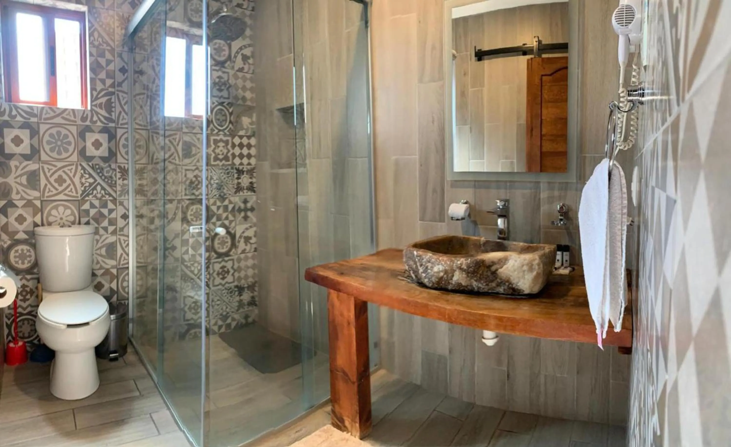 Shower in Zidada Hotel and Chalets