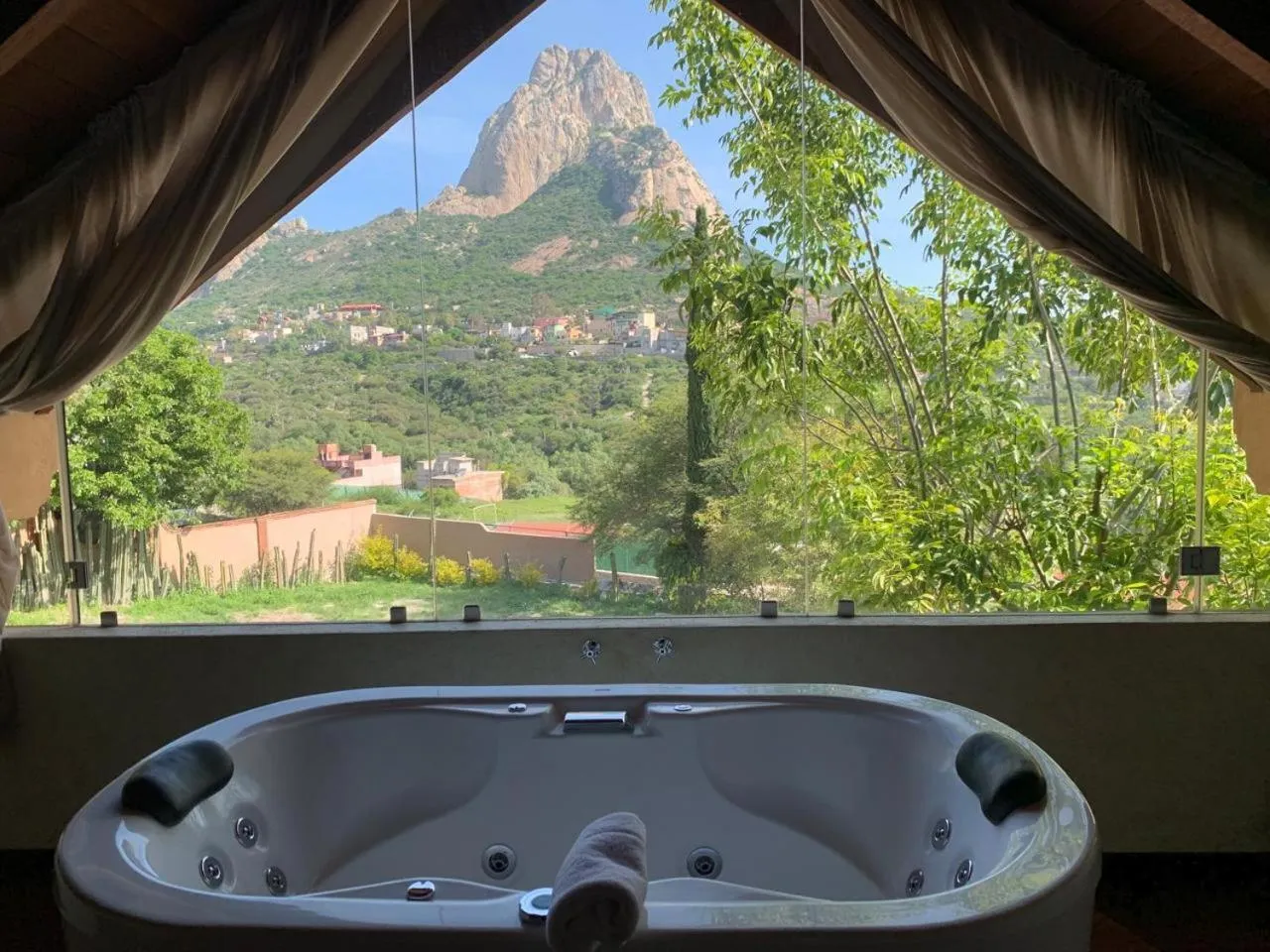 Hot Tub in Zidada Hotel and Chalets