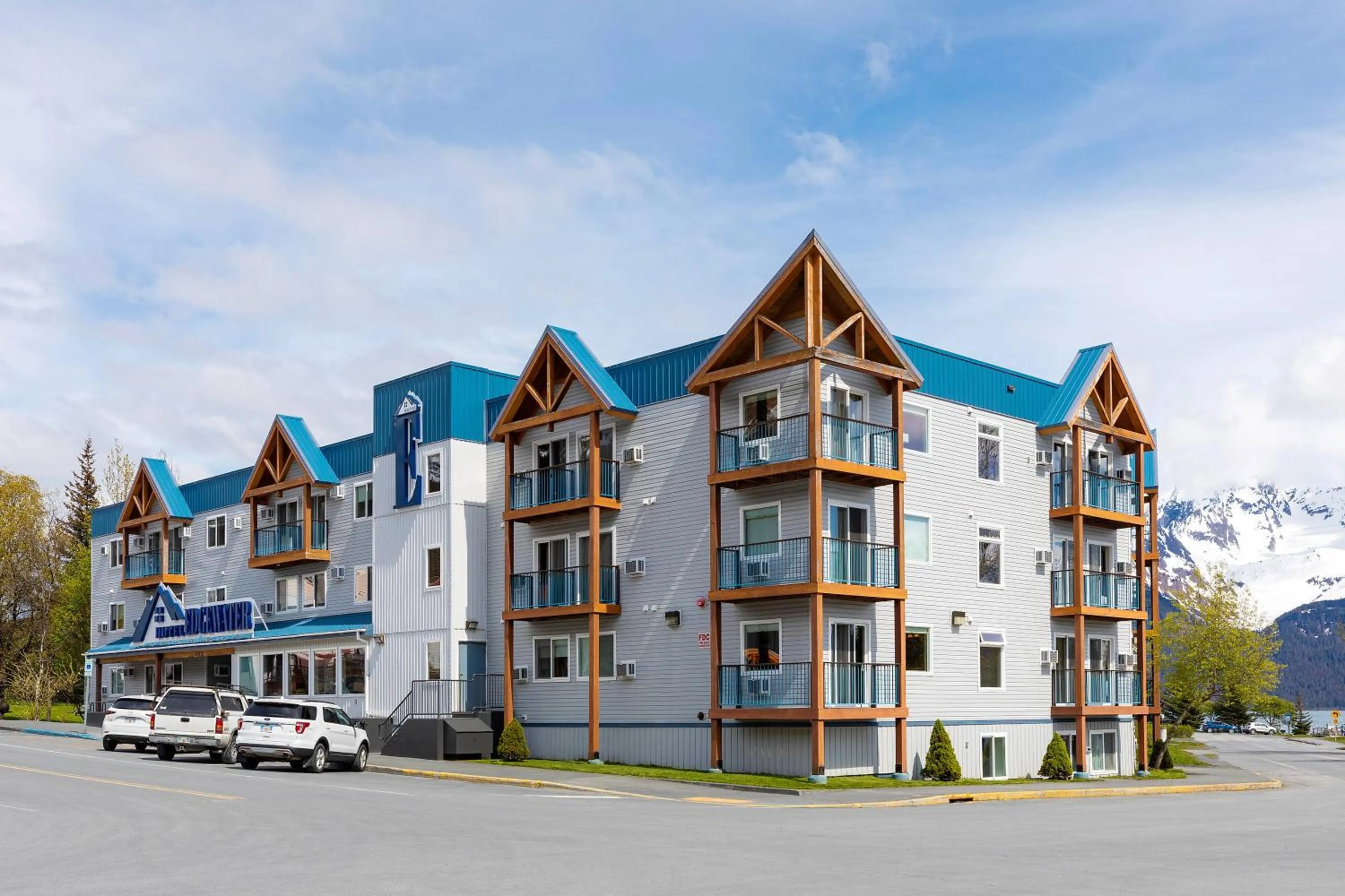 Property building in Hotel Edgewater