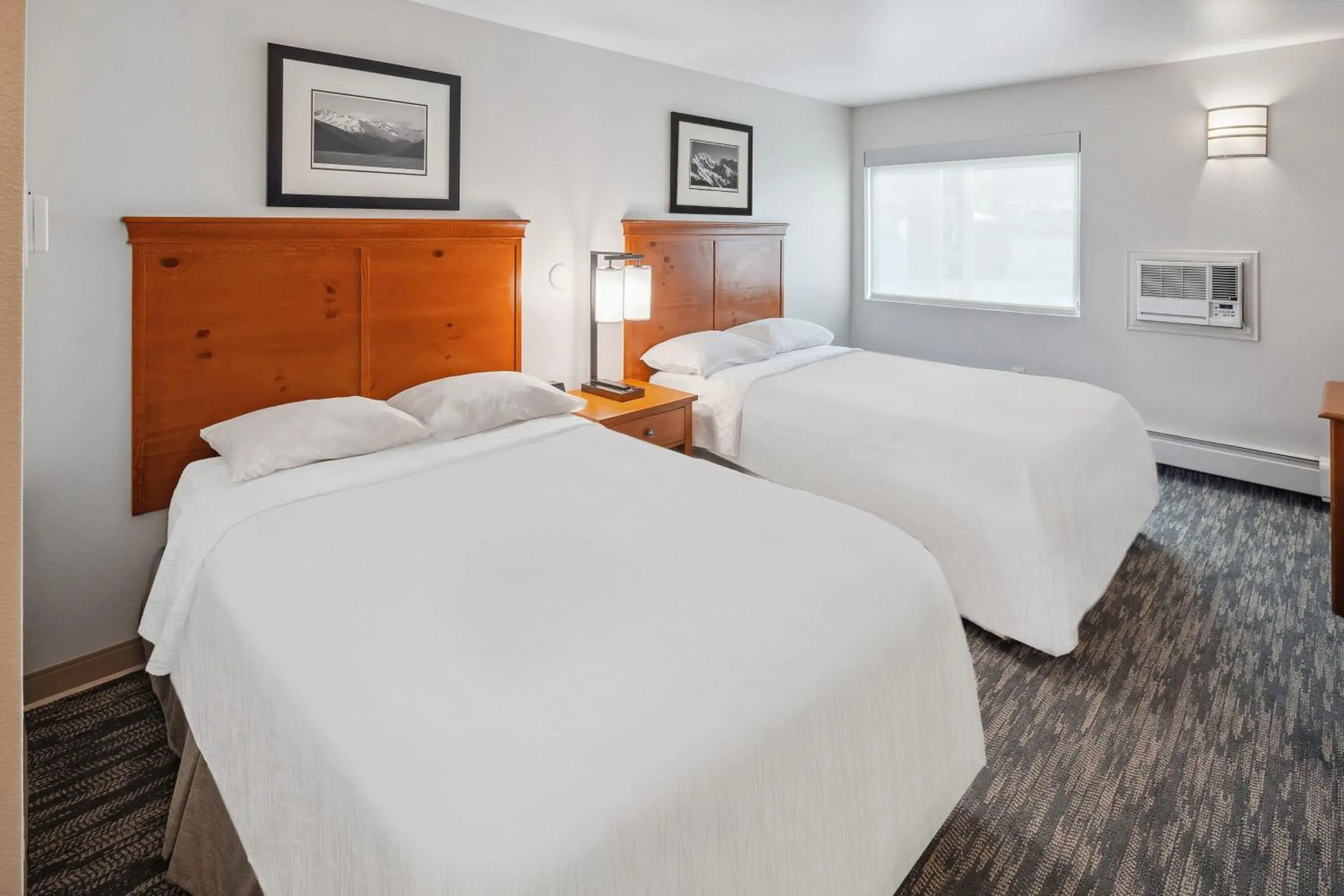 Two Double Room - City View in Hotel Edgewater Two Double Room - City View in Hotel Edgewater