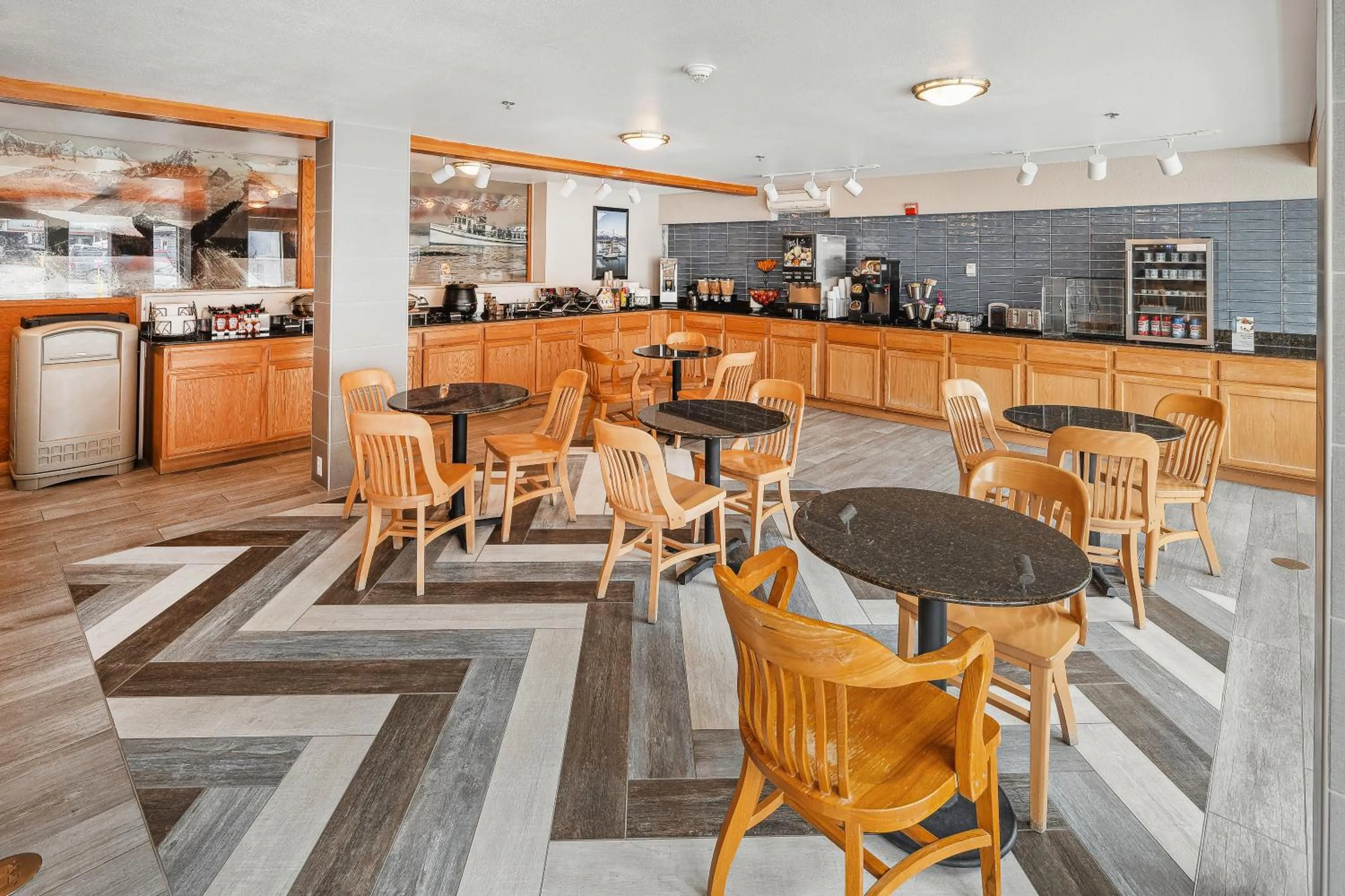 Breakfast in Hotel Edgewater