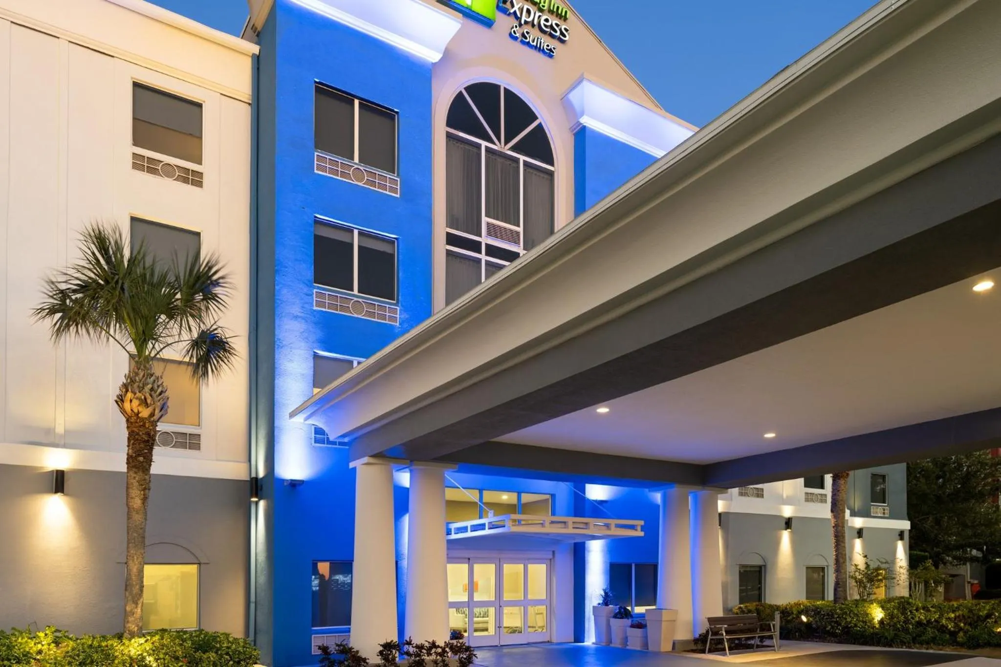 Property building in Holiday Inn Express St. Petersburg North / I-275 by IHG