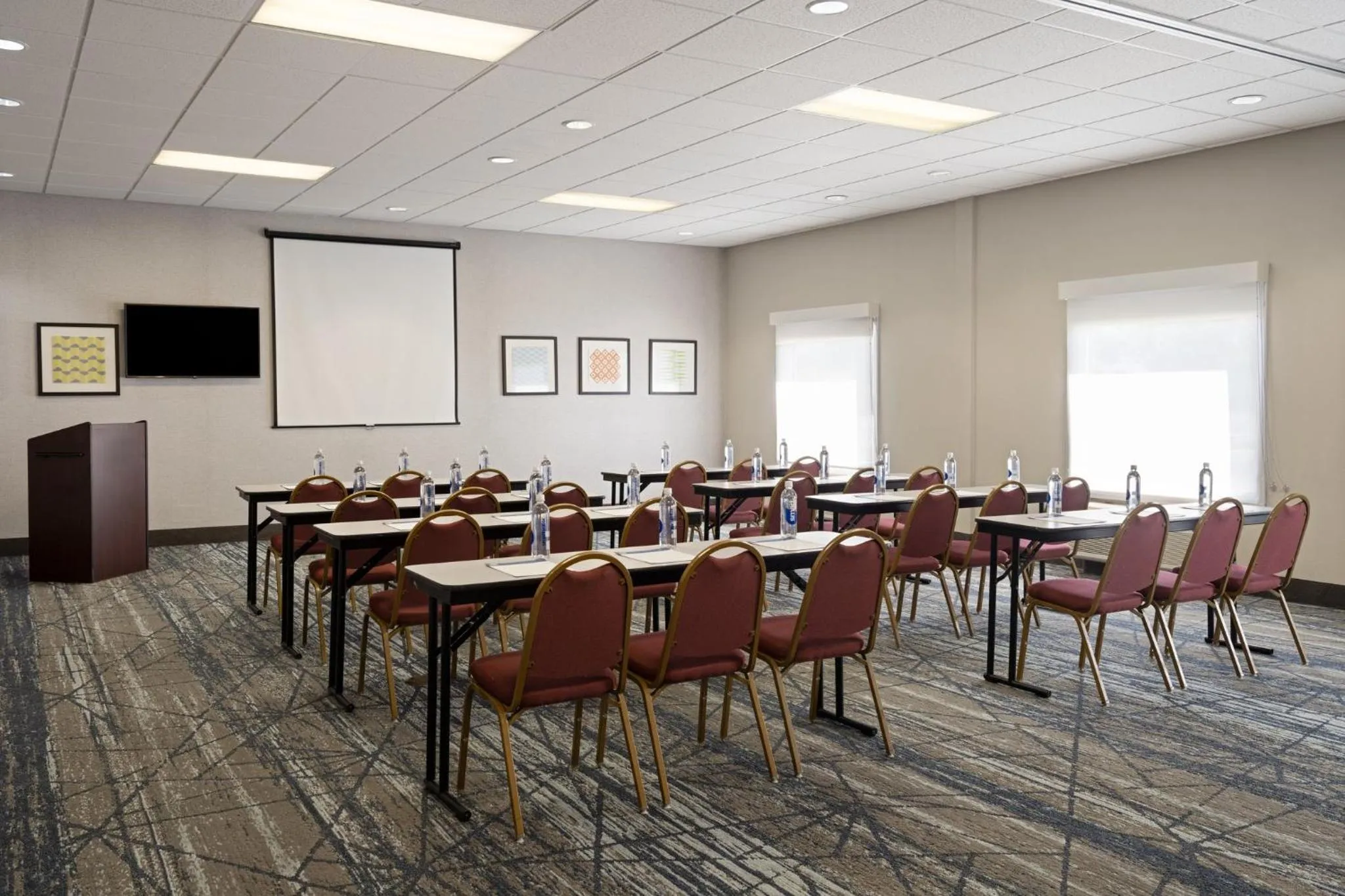 Meeting/conference room in Holiday Inn Express St. Petersburg North / I-275 by IHG