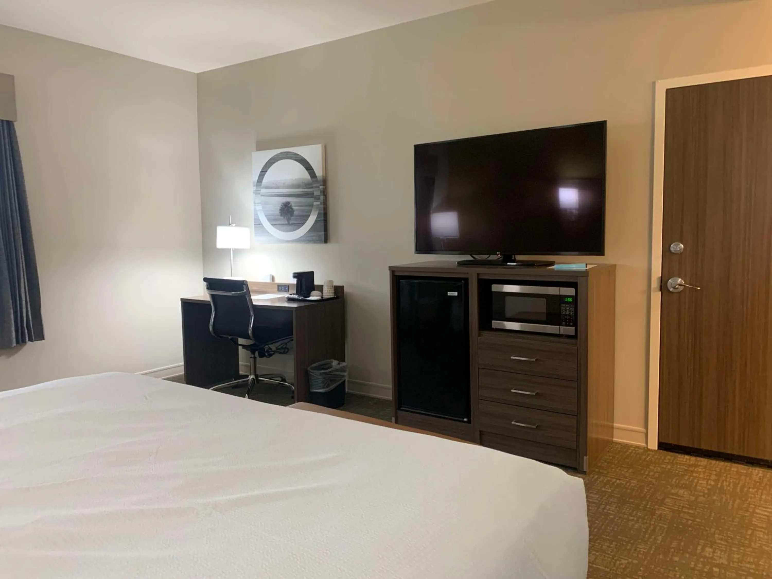 Bedroom, Bed in Best Western Plus Horseheads - Elmira