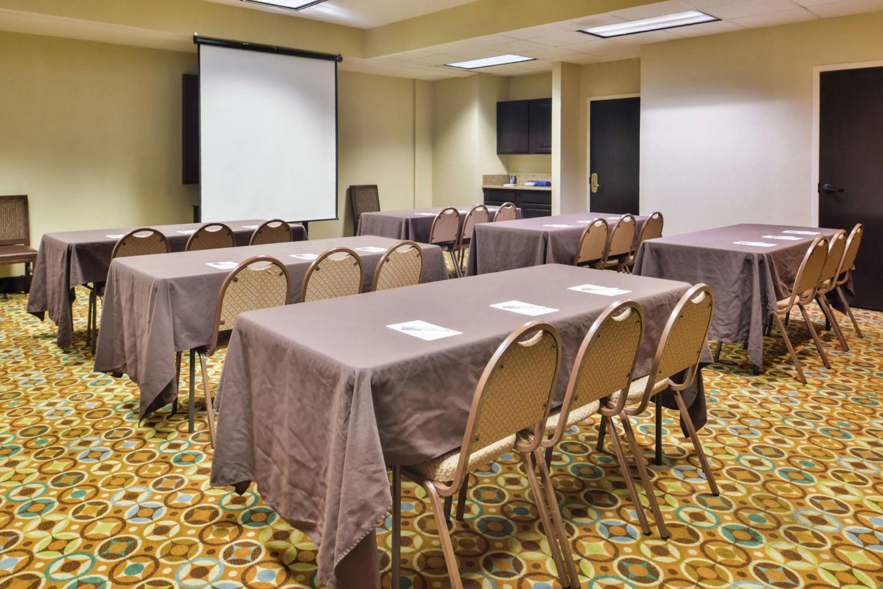 Meeting/conference room in Hampton Inn Staunton
