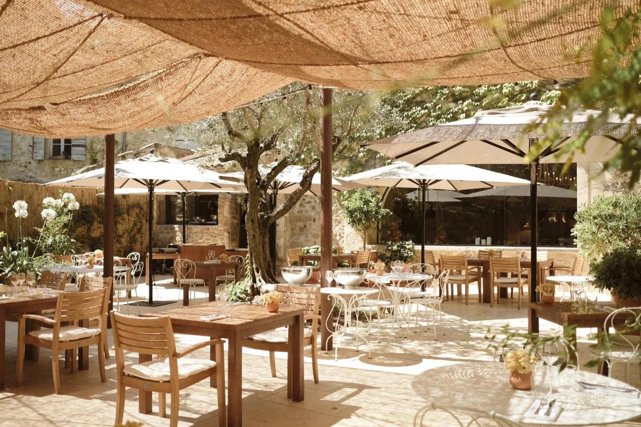 Property building in Le Moulin, Lourmarin, a Beaumier Hotel