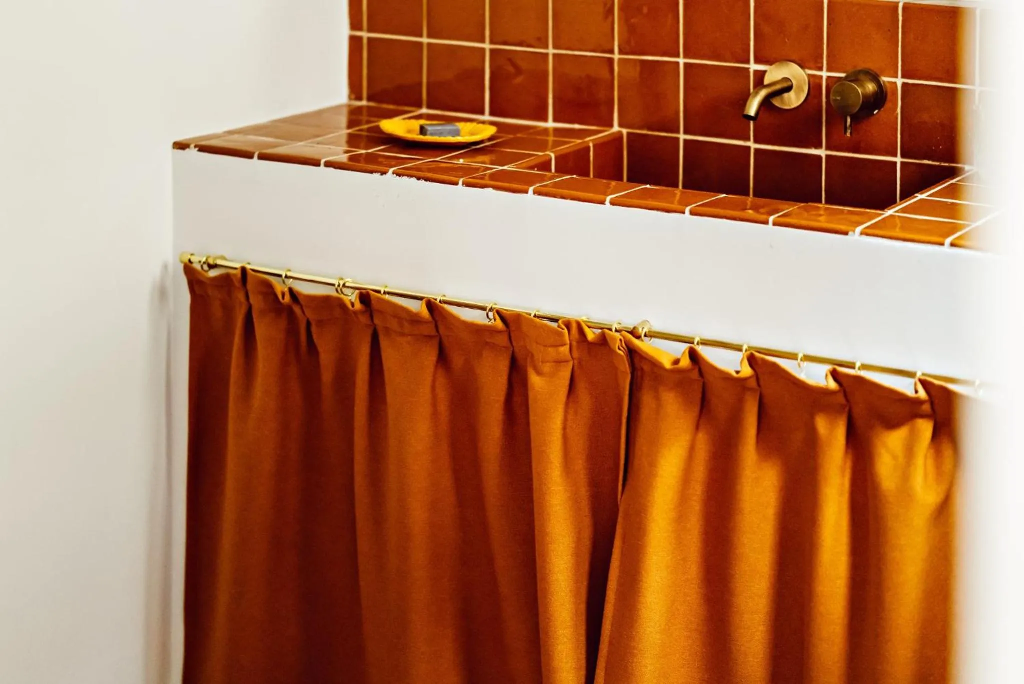 Photo of the whole room in Le Moulin, Lourmarin, a Beaumier Hotel