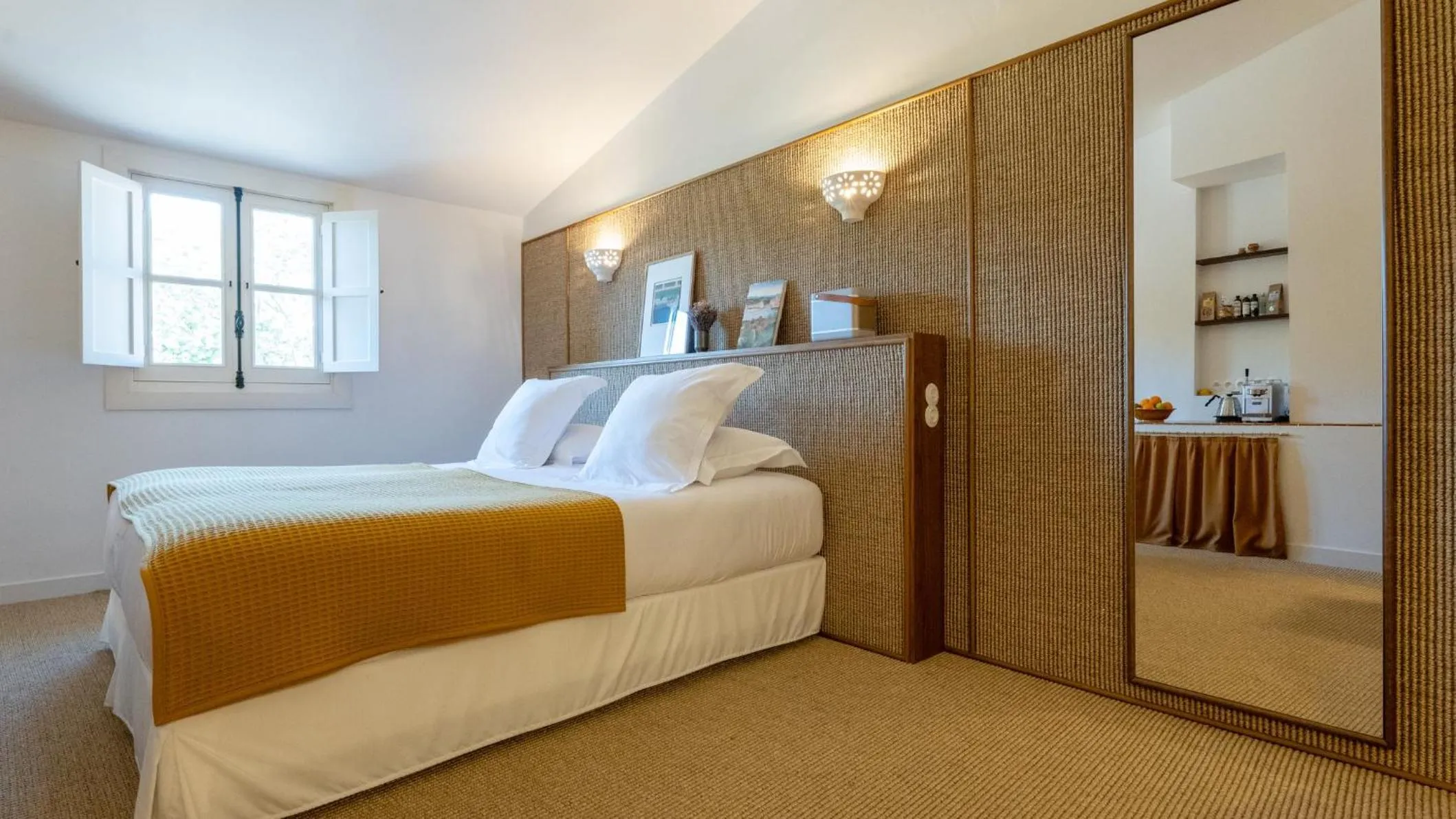 Photo of the whole room, Bed in Le Moulin, Lourmarin, a Beaumier Hotel