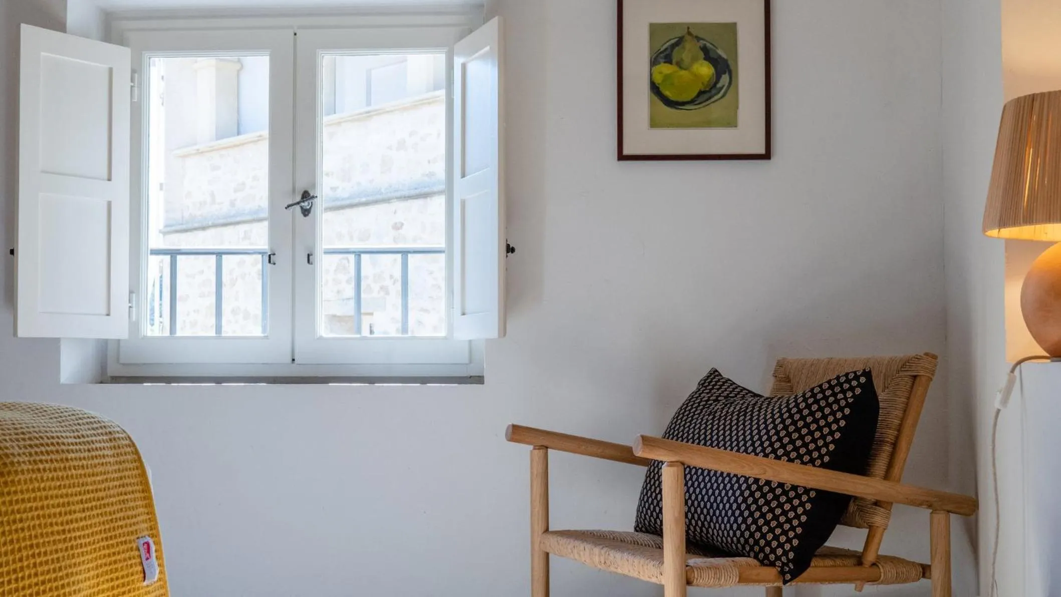 Photo of the whole room in Le Moulin, Lourmarin, a Beaumier Hotel