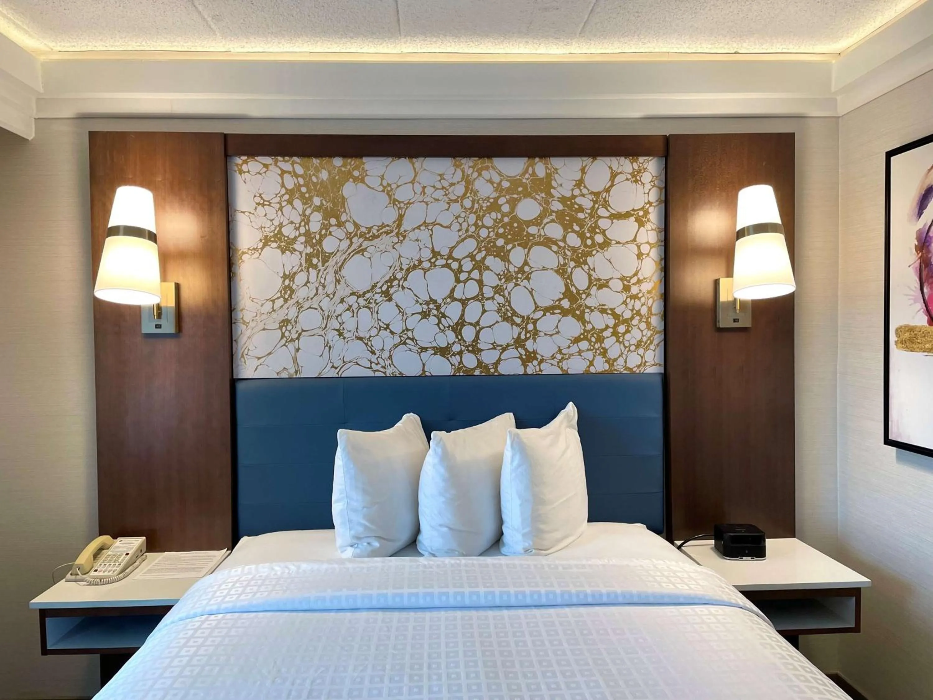 Bedroom, Bed in The Hub Murray Hill, BW Premier Collection