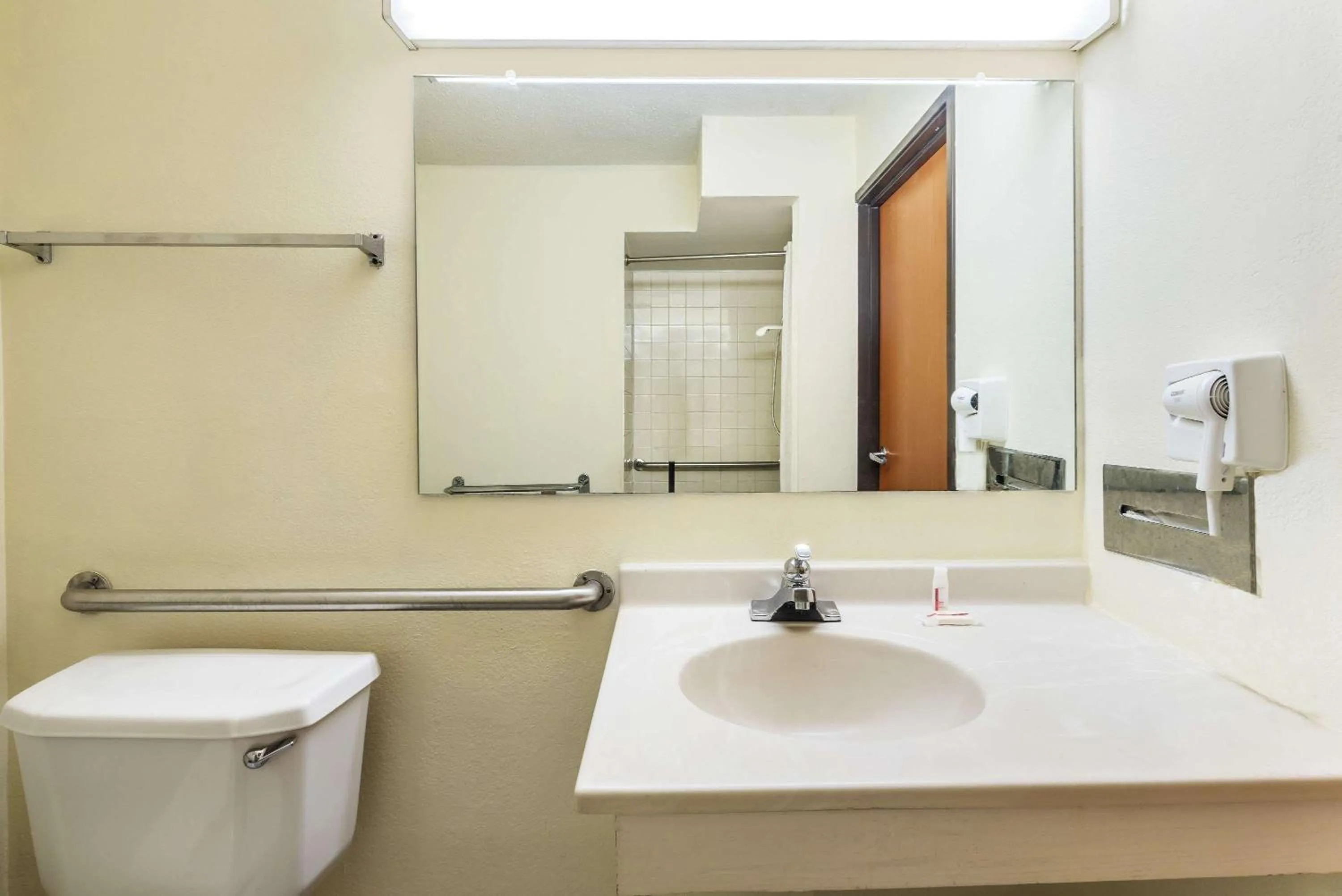 On site in Super 8 by Wyndham Denton