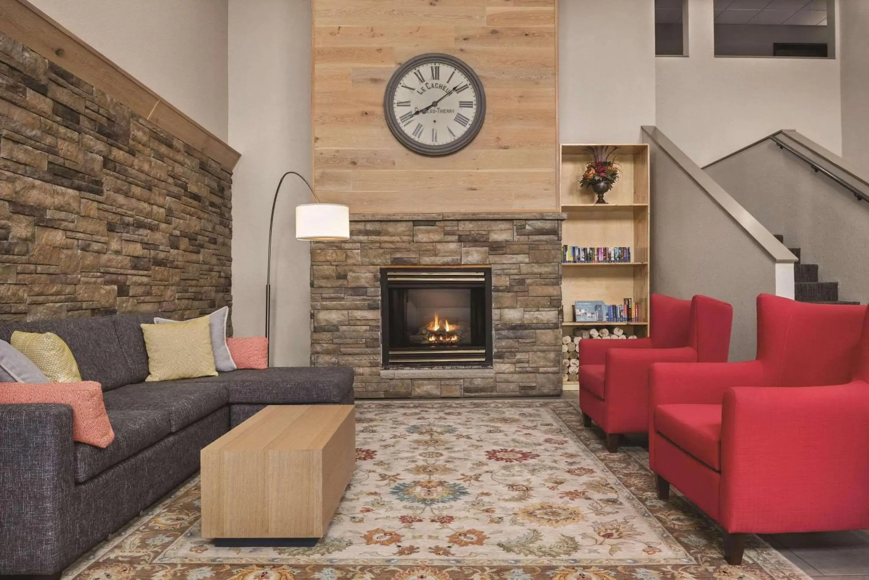 Lobby or reception in Country Inn & Suites by Radisson, Cottage Grove, MN Lobby or reception in Country Inn & Suites by Radisson, Cottage Grove, MN