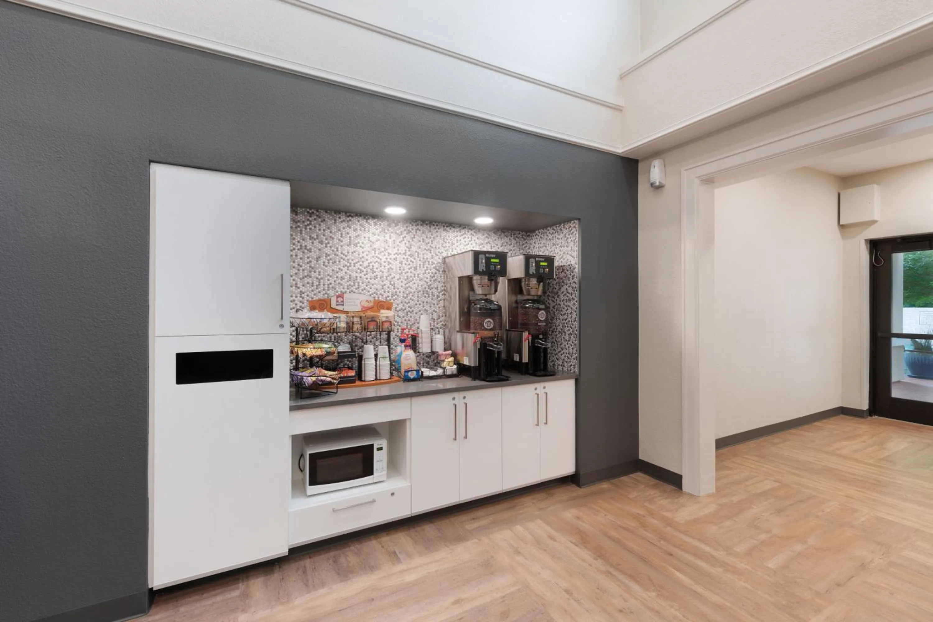 Food and drinks in Extended Stay America Premier Suites - Charlotte - Pineville - Pineville Matthews Rd.