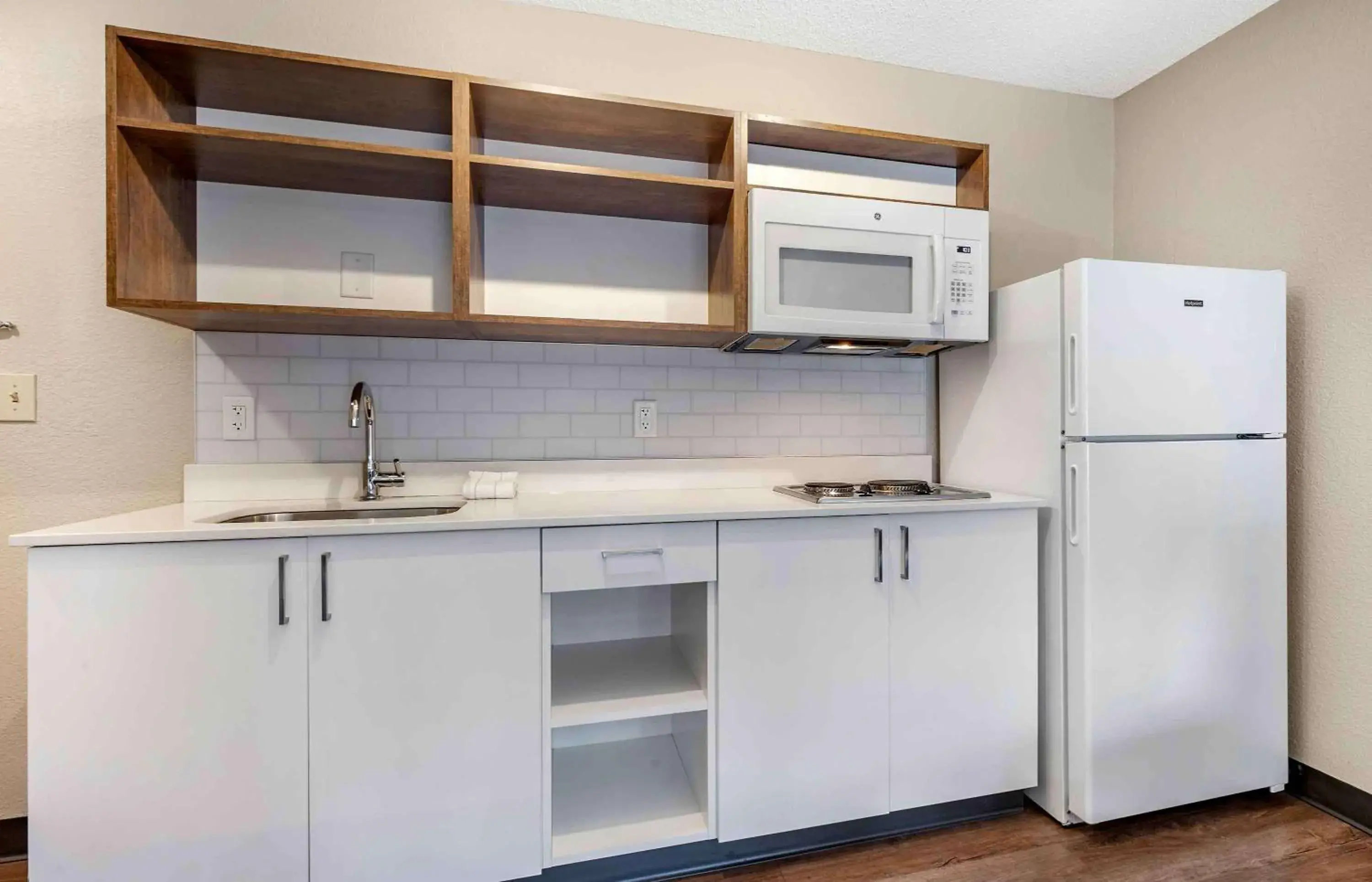 Bedroom in Extended Stay America Premier Suites - Charlotte - Pineville - Pineville Matthews Rd. Bedroom in Extended Stay America Premier Suites - Charlotte - Pineville - Pineville Matthews Rd.