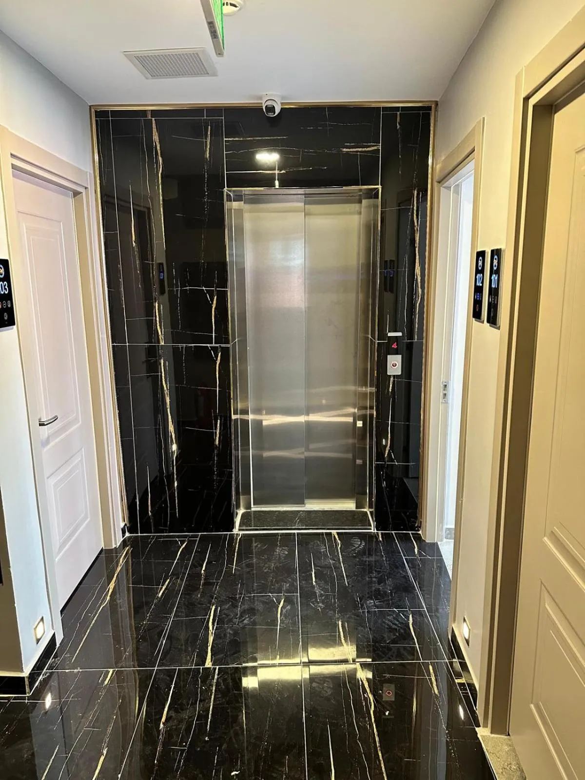 elevator in Grand FM Hotel