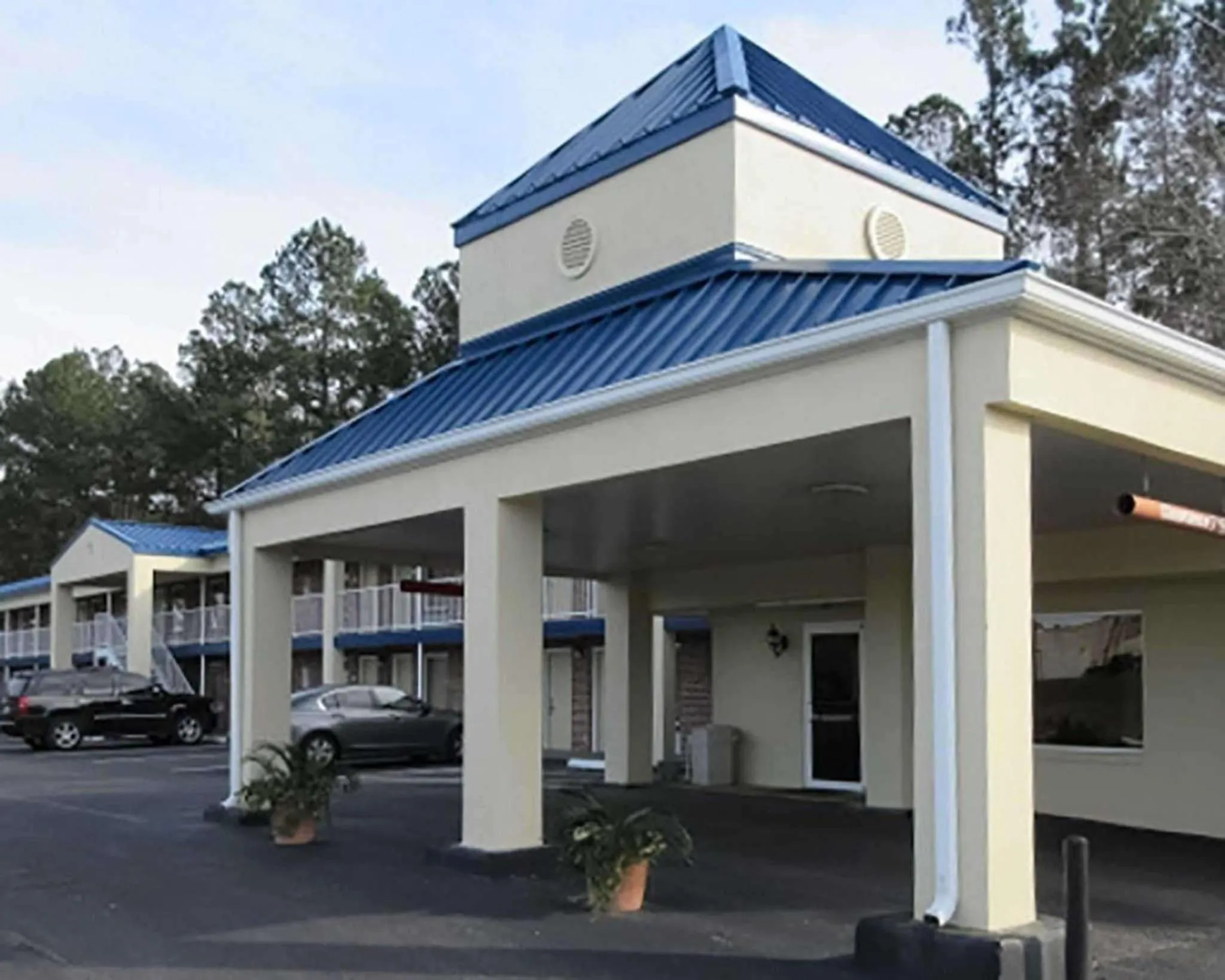 Property Building in Rodeway Inn Walterboro I-95