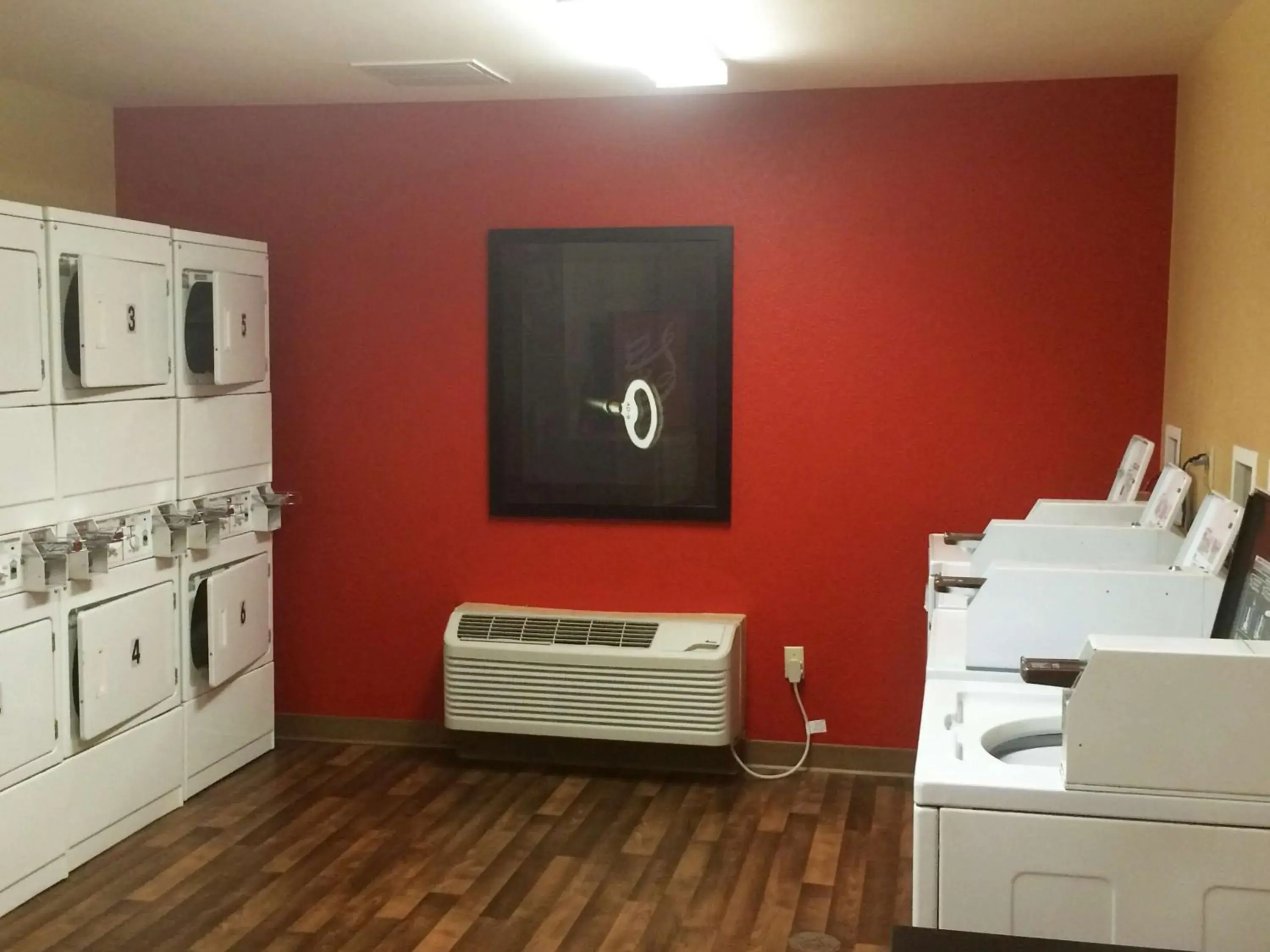 laundry in Extended Stay America Suites - Philadelphia - Mt Laurel - Crawford Place