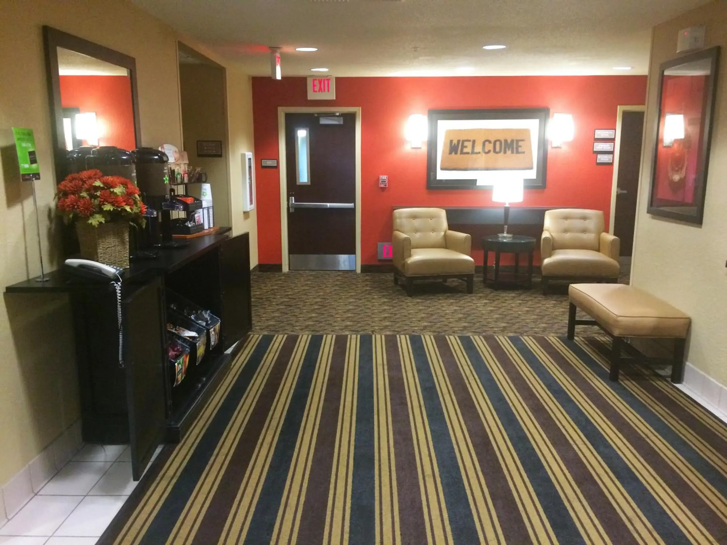 Lobby or reception, Lobby/Reception in Extended Stay America Suites - Philadelphia - Mt Laurel - Crawford Place