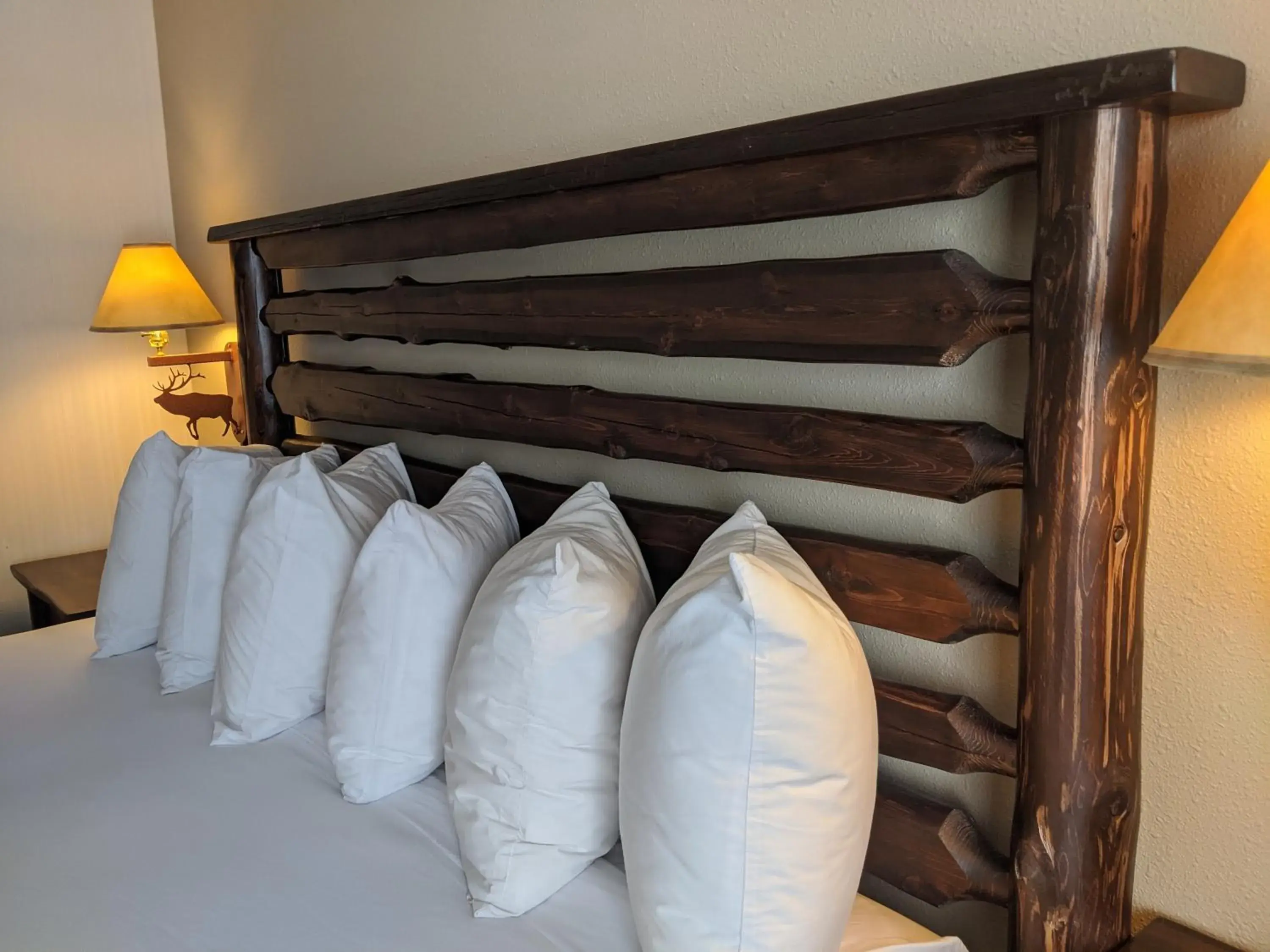 Decorative detail, Bed in Clubhouse Inn Decorative detail, Bed in Clubhouse Inn