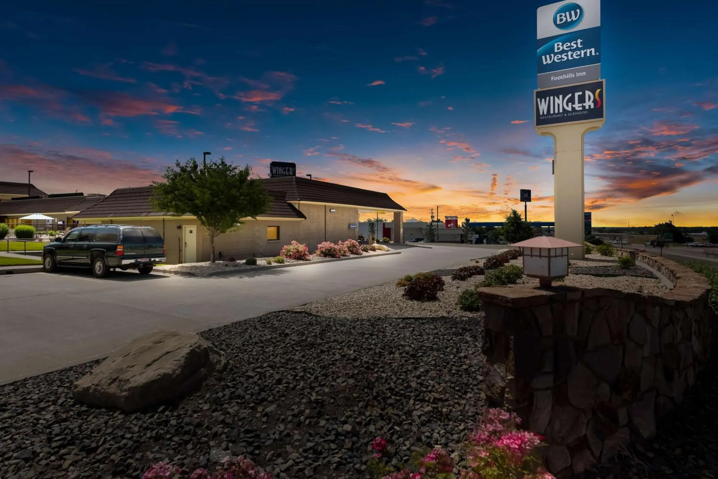 Property building in Best Western Foothills Inn Property building in Best Western Foothills Inn