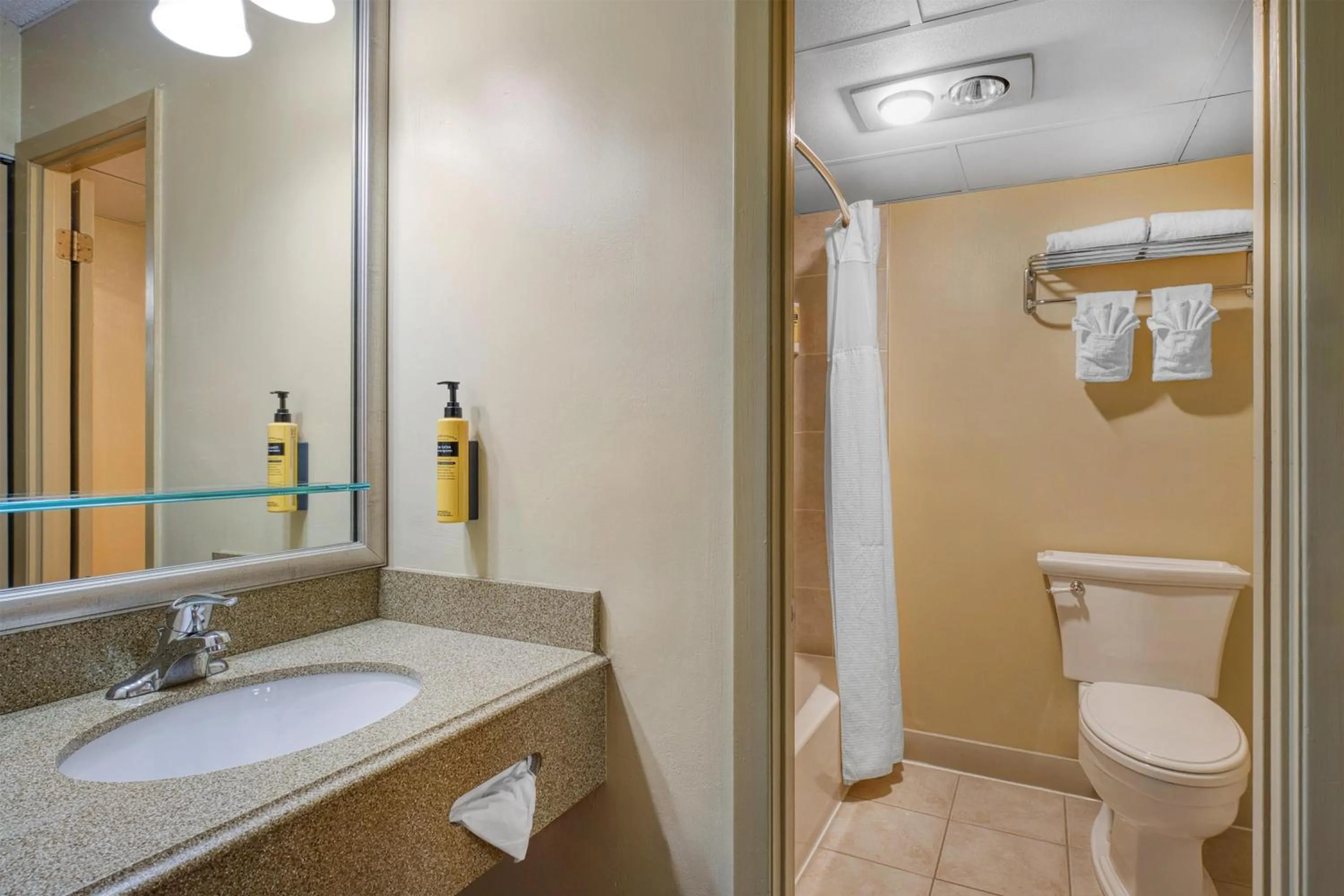 Bathroom in Best Western Plus Wilkes Barre Center City