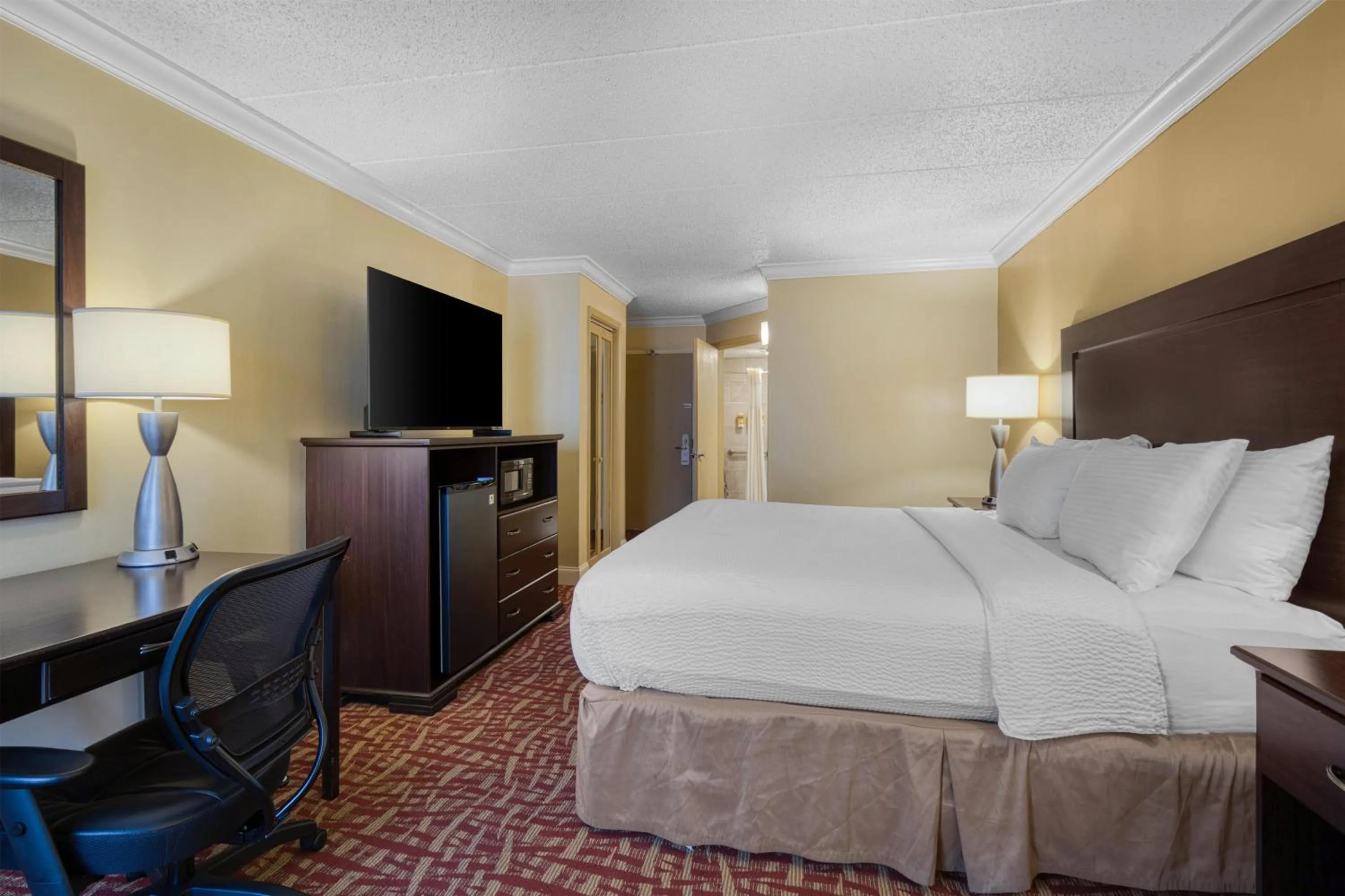 Bedroom, Bed in Best Western Plus Wilkes Barre Center City