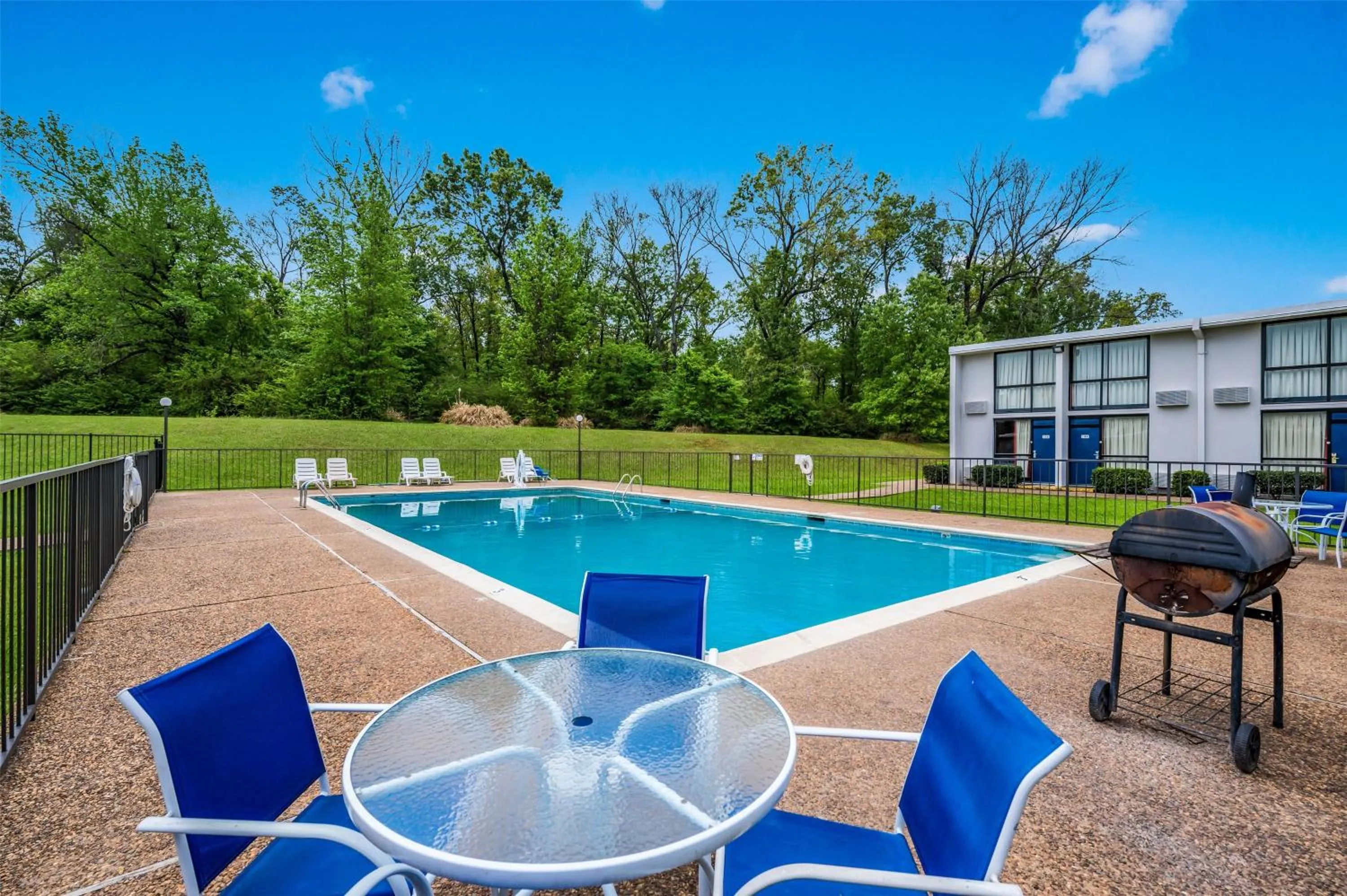 Pool view in Motel 6-Henderson, TX