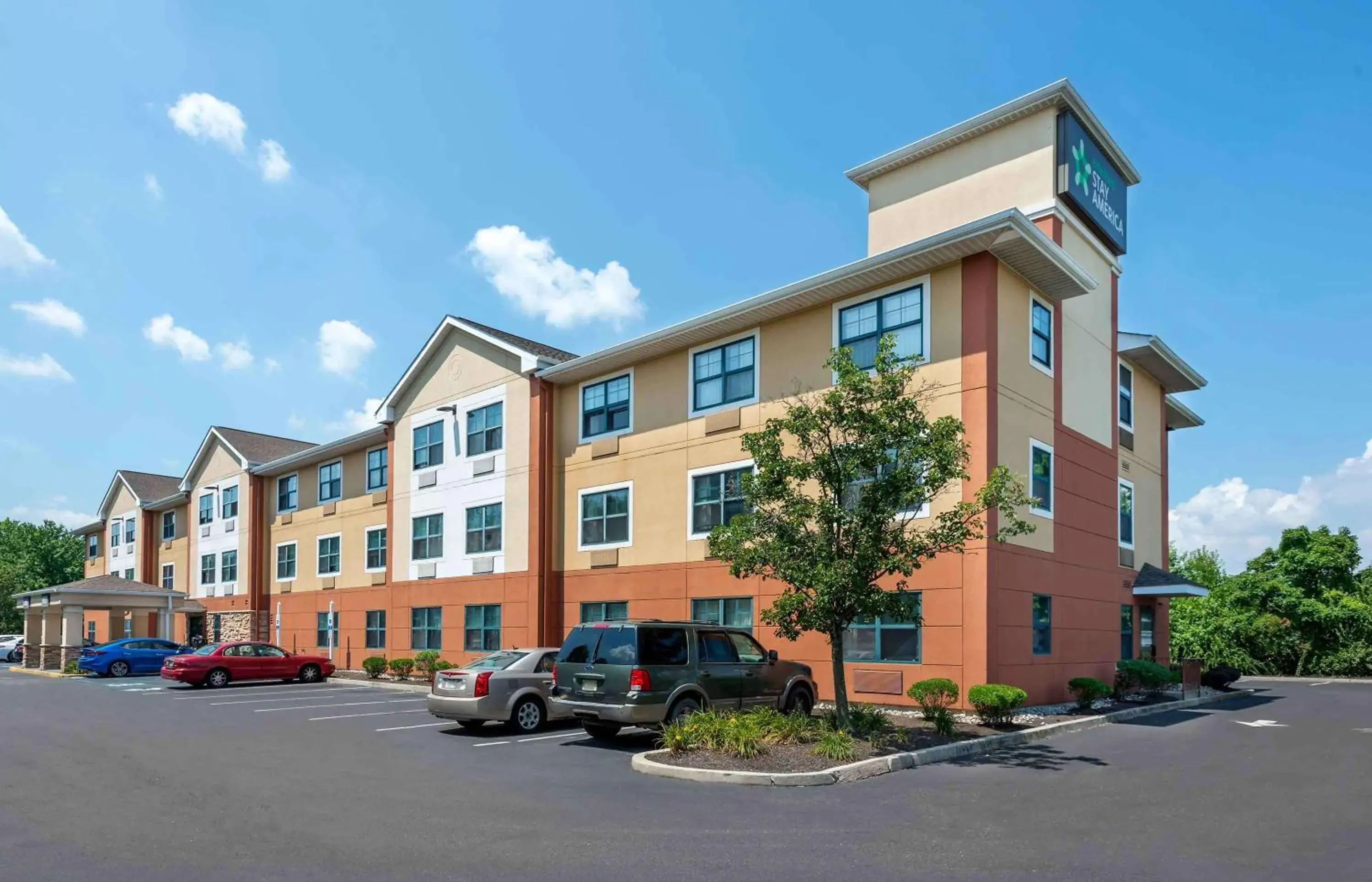 Property building in Extended Stay America Suites - Philadelphia - Cherry Hill Property building in Extended Stay America Suites - Philadelphia - Cherry Hill