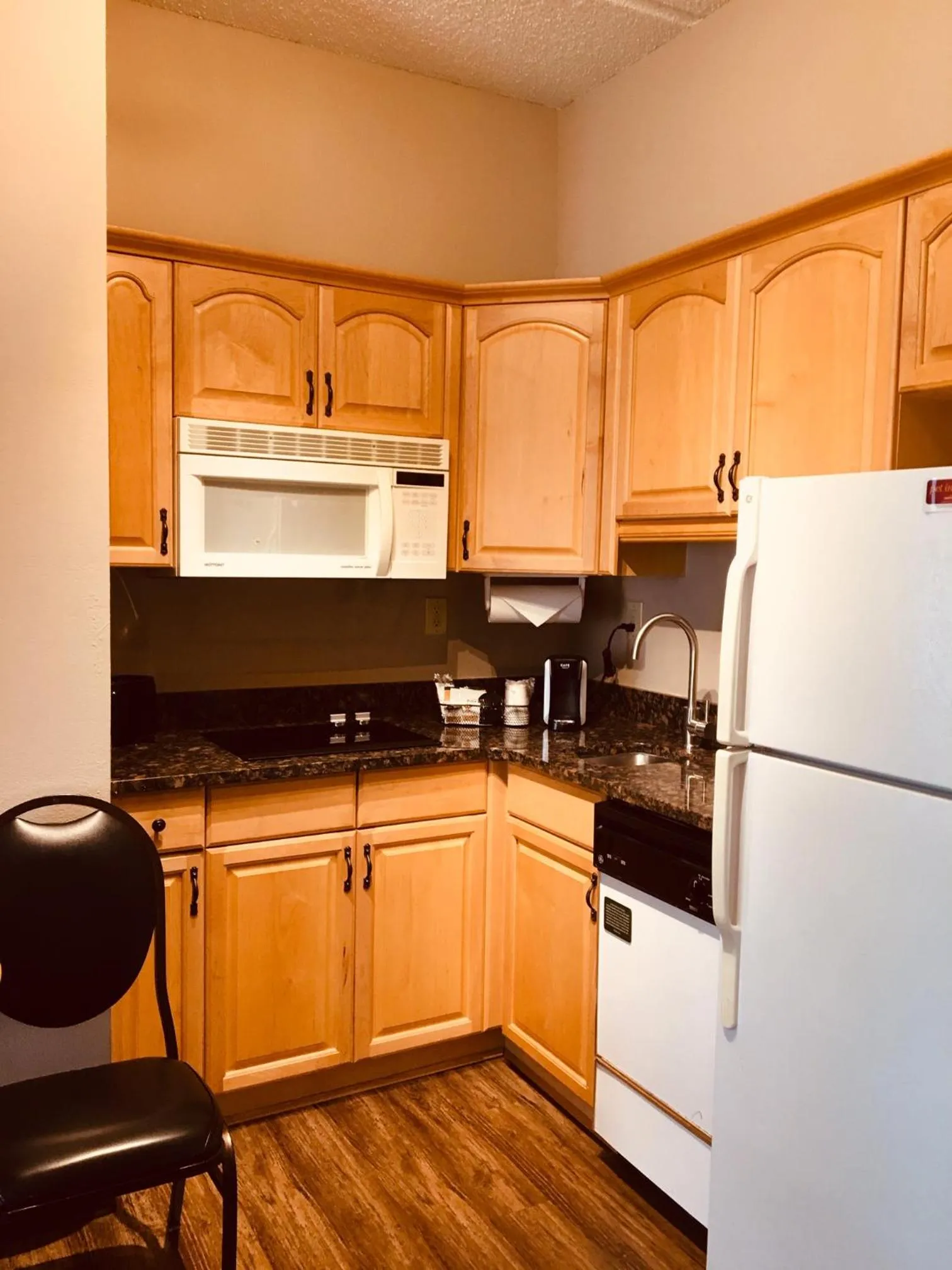 Kitchen or kitchenette in Hawthorn Extended Stay by Wyndham Conyers