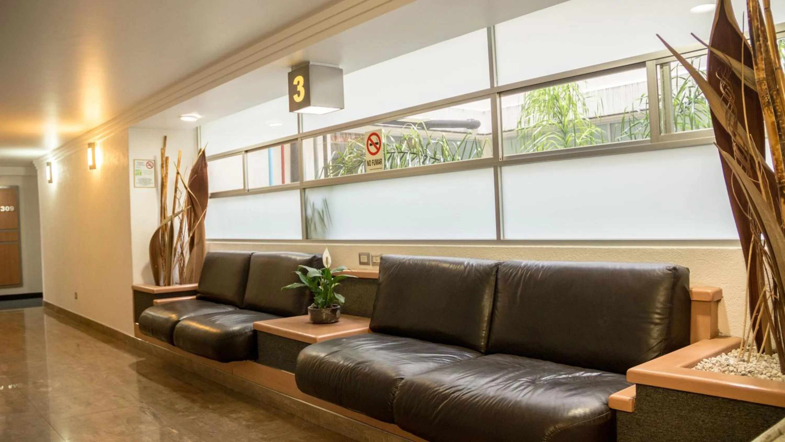 Living room in Hotel Milan CDMX