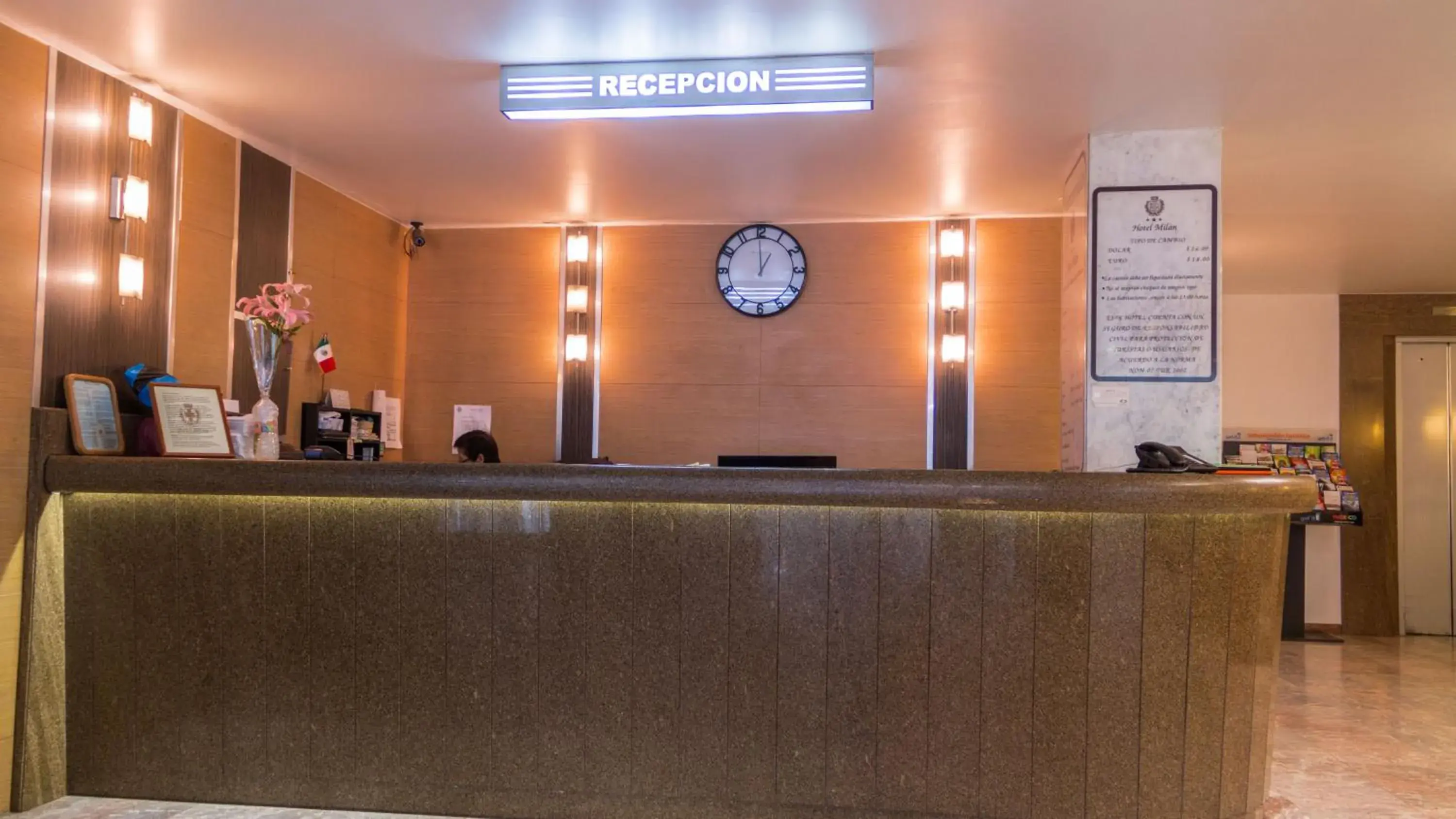Lobby or reception in Hotel Milan CDMX Lobby or reception in Hotel Milan CDMX