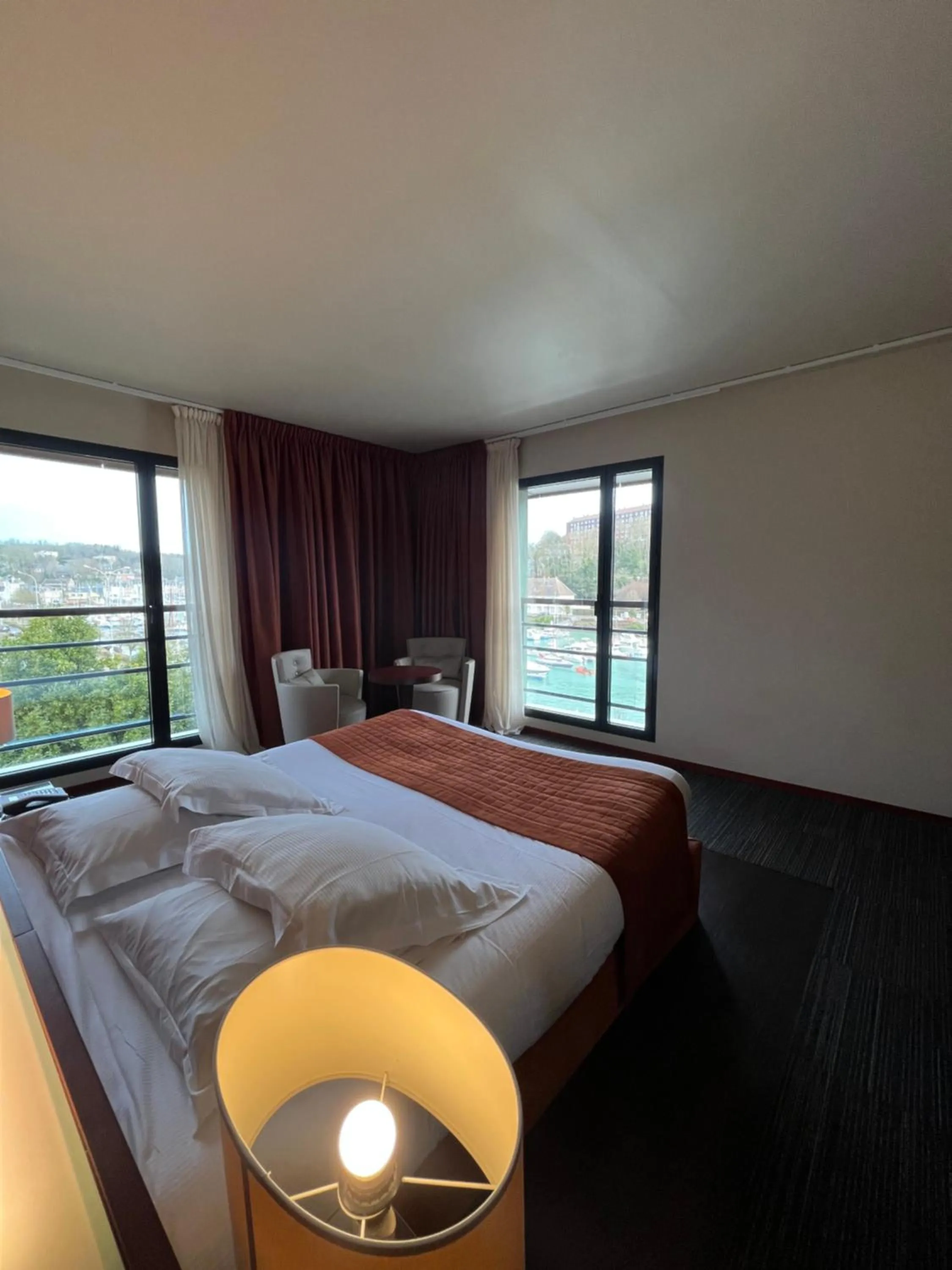 Bed in Hotel du Casino