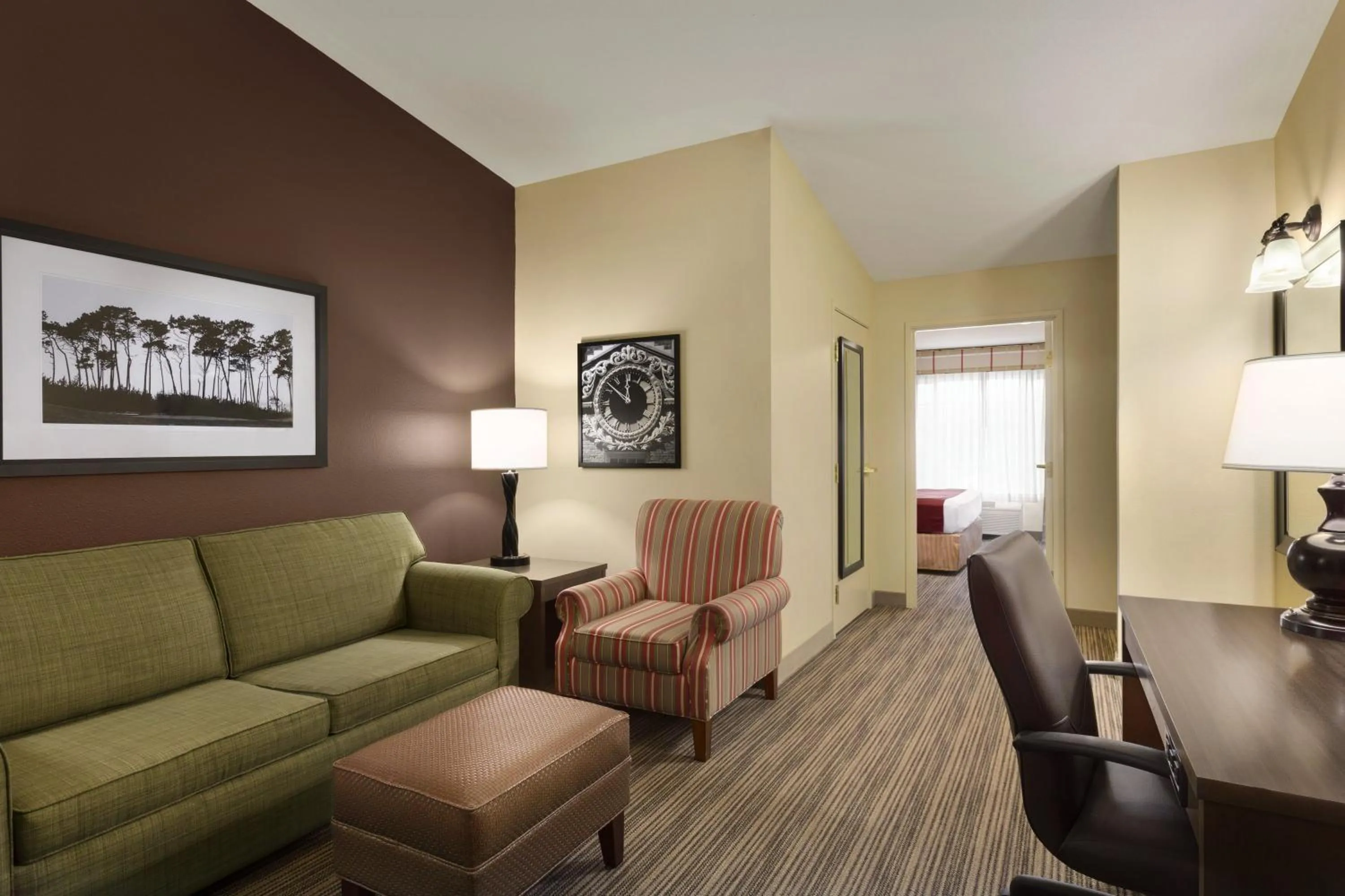 Photo of the whole room in Country Inn & Suites by Radisson, Albert Lea - Austin