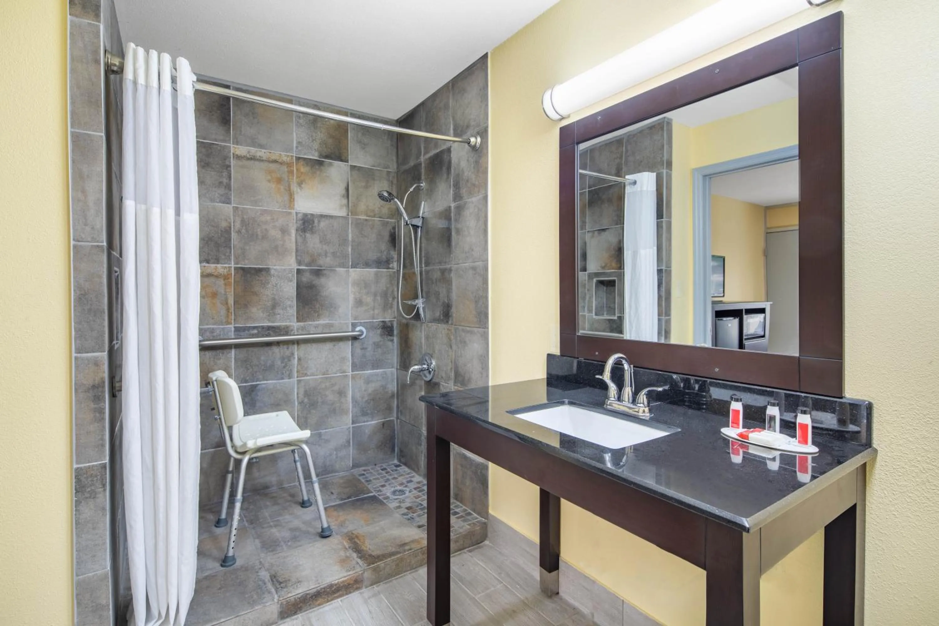 Bathroom in Days Inn by Wyndham Muscle Shoals