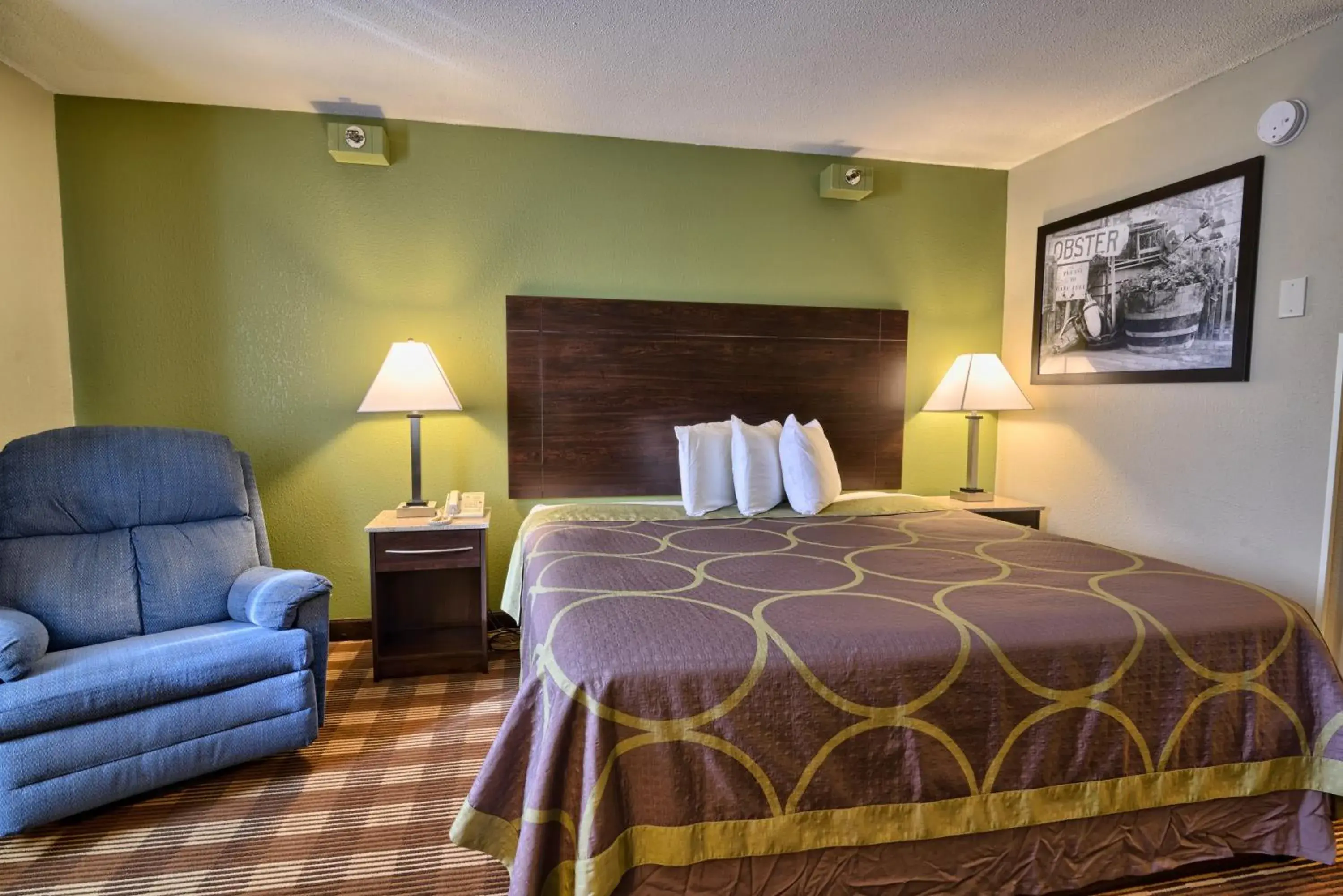 Bedroom, Bed in Super 8 by Wyndham Bangor Bedroom, Bed in Super 8 by Wyndham Bangor