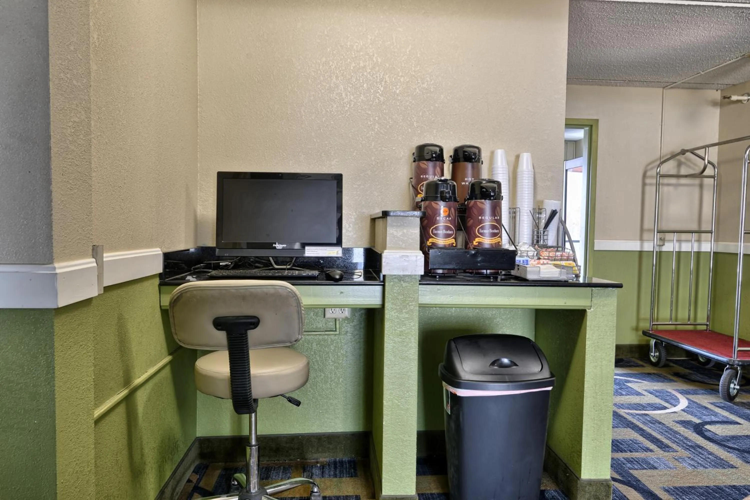 Business facilities in Super 8 by Wyndham Bangor