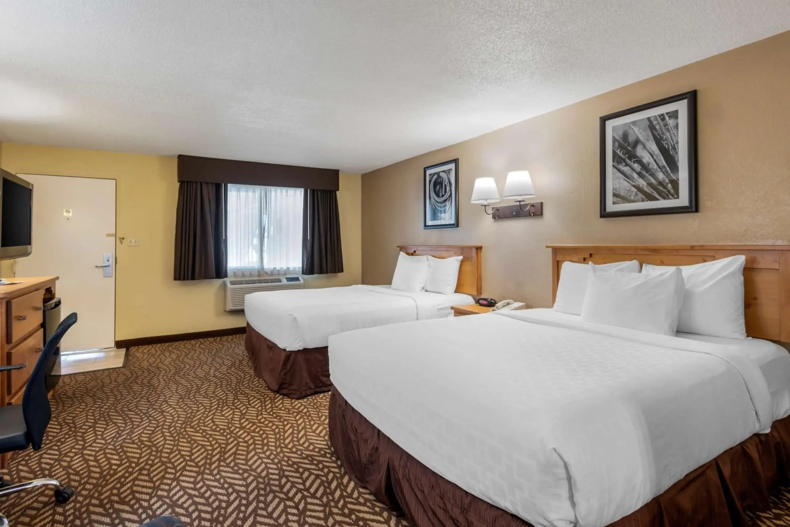 Bedroom, Bed in Best Western Turquoise Inn & Suites Bedroom, Bed in Best Western Turquoise Inn & Suites