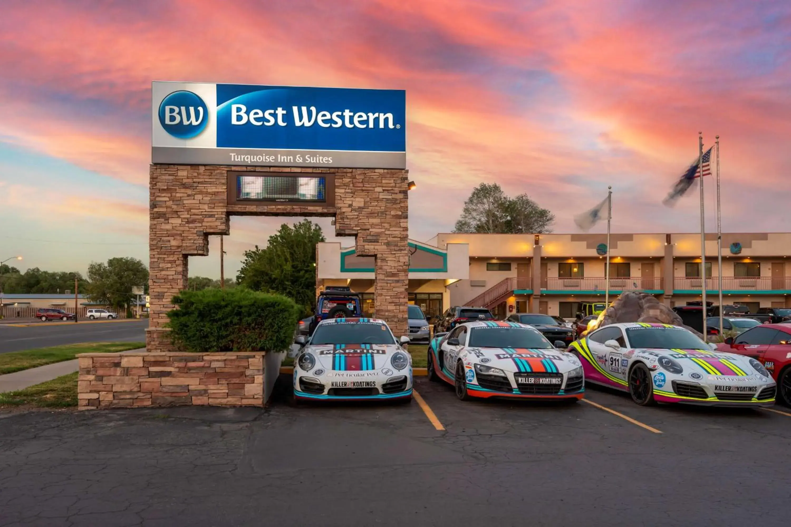 Property building in Best Western Turquoise Inn & Suites Property building in Best Western Turquoise Inn & Suites