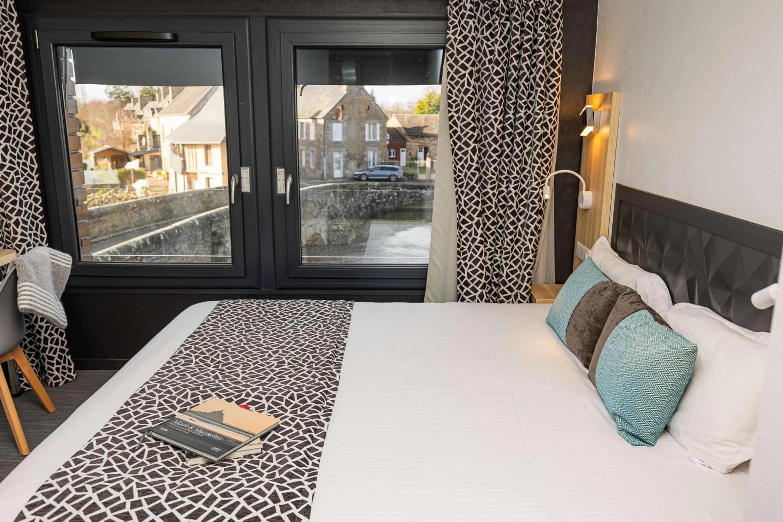 Bedroom, Bed in Best Western Le Moulin de Ducey